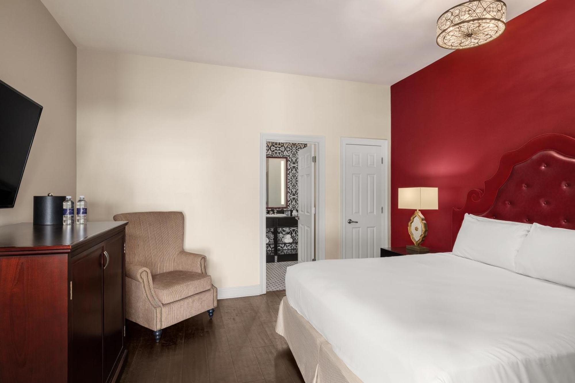 Superior King Room