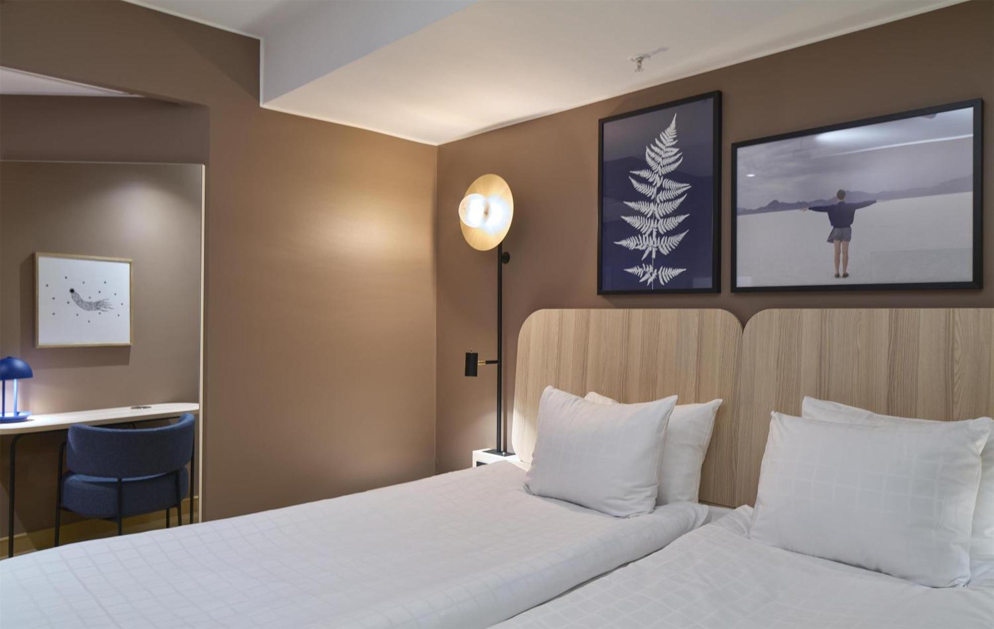 Queen Room without Windows
