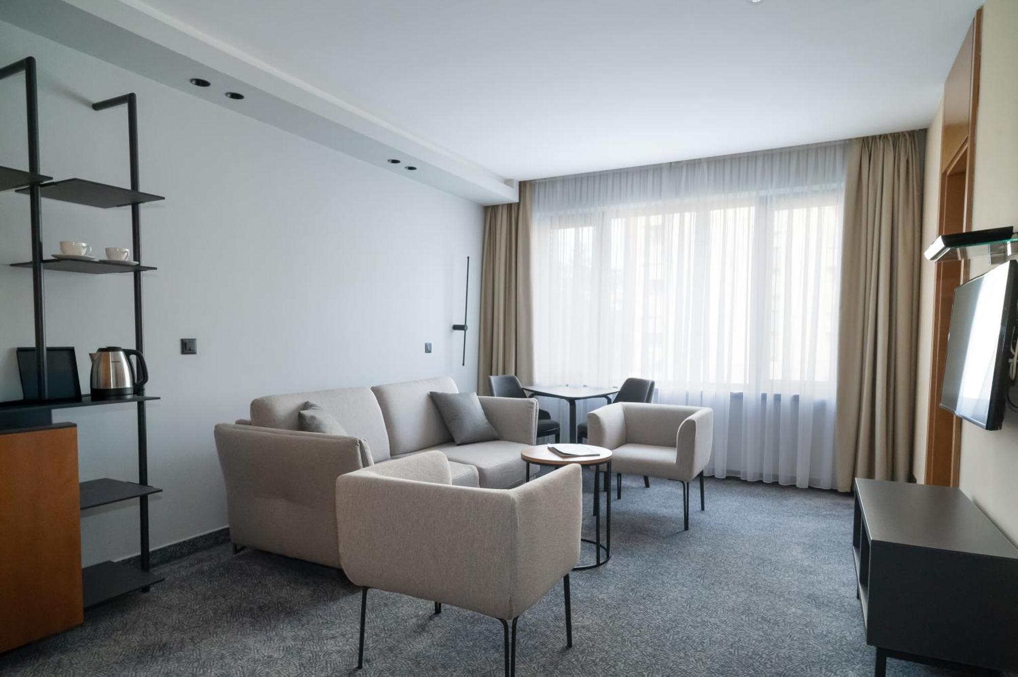 Deluxe Apartment