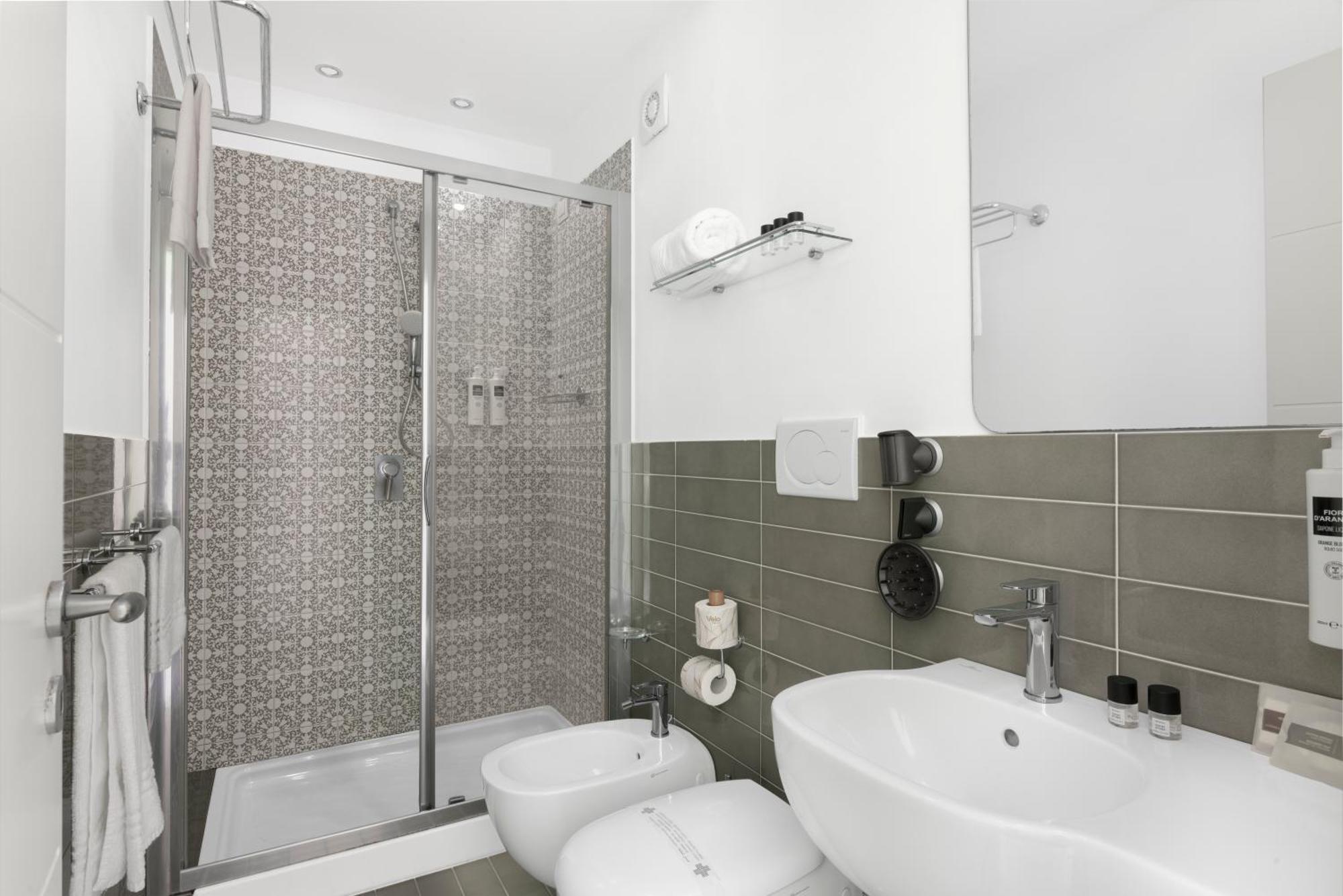 Deluxe Double or Twin Room City View