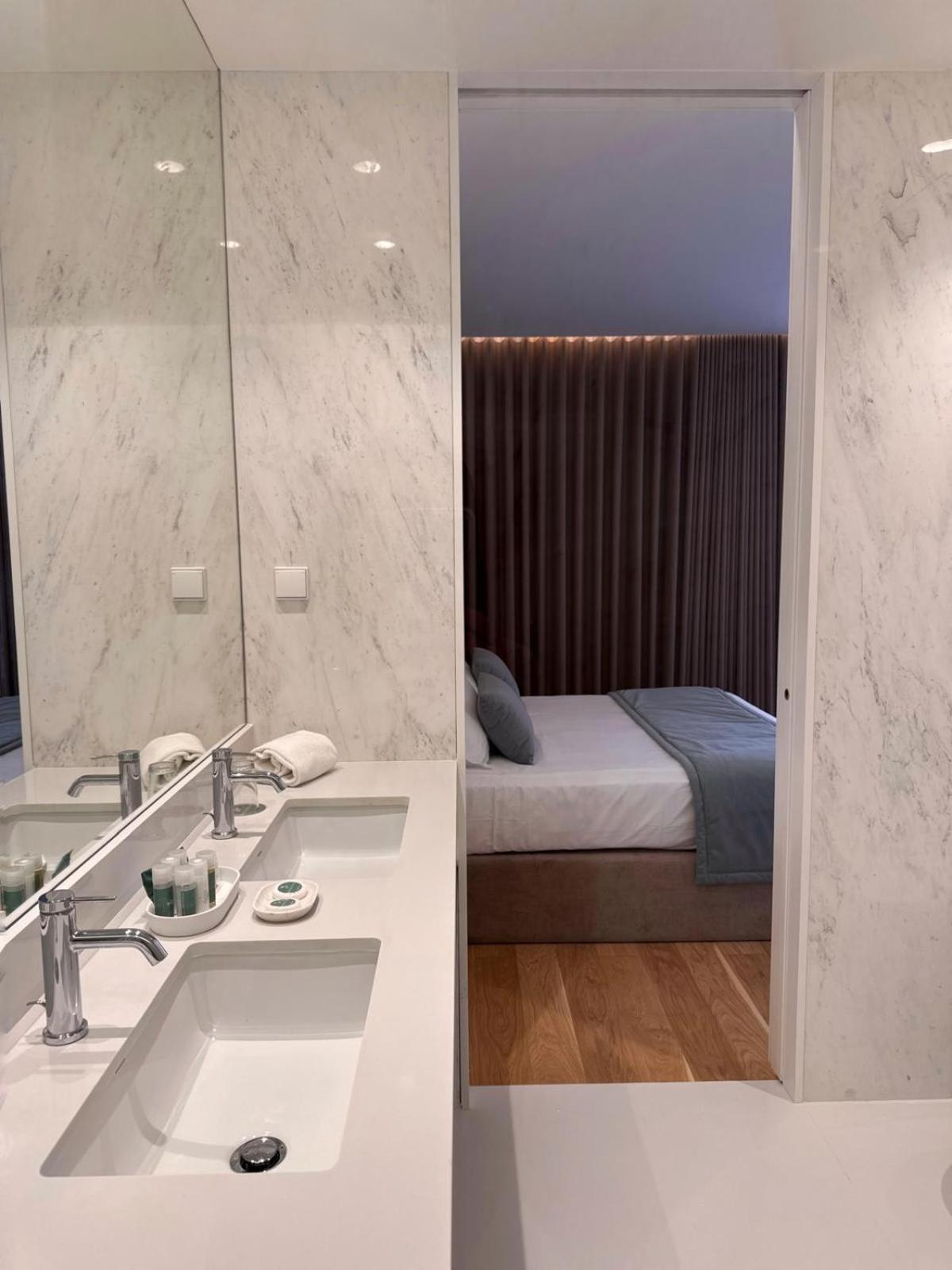 Double Room Mountain View