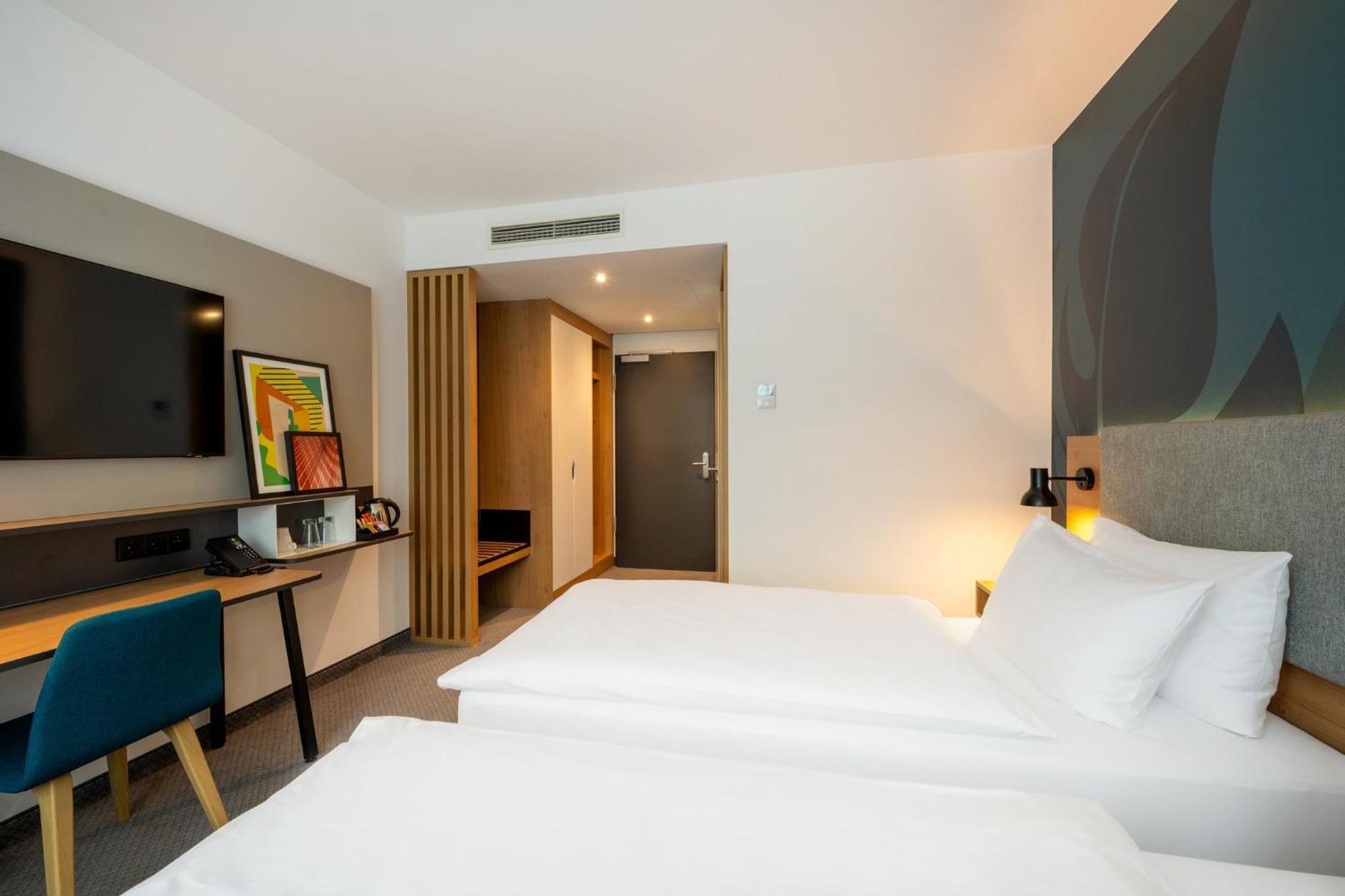 Standard Twin Room Garden View Three Guests