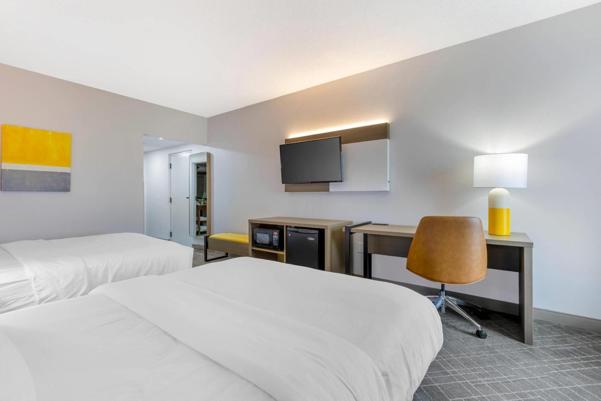 Queen Room Two Queen Beds Accessible or Non-Smoking