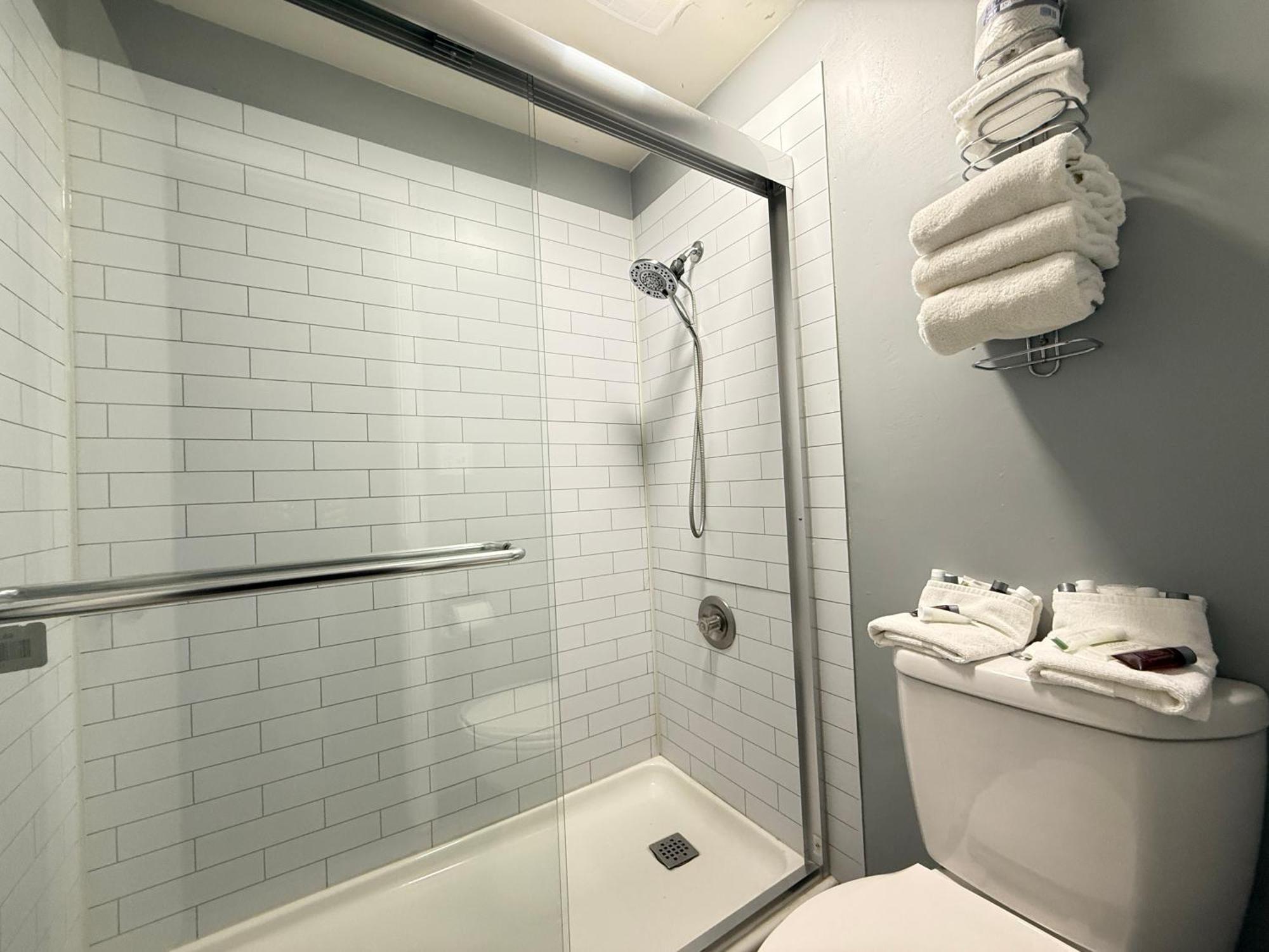 3 Bedroom Suite Non-Smoking