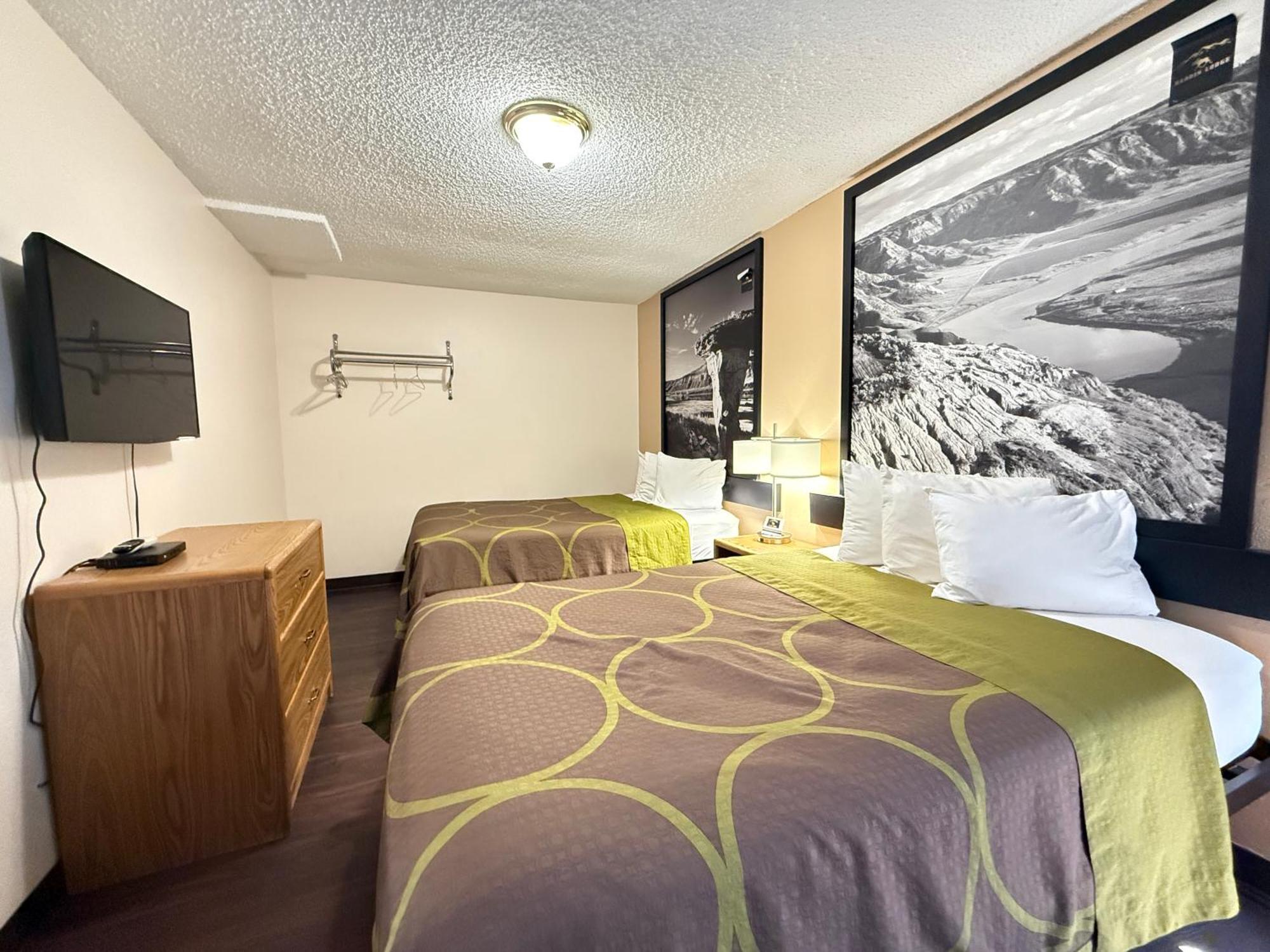2 Full Beds Non-Smoking