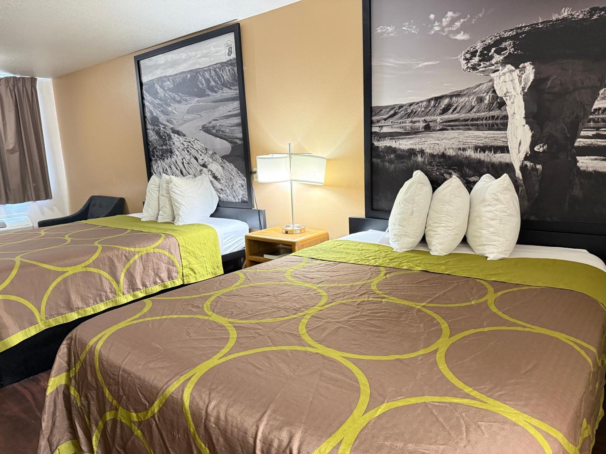 2 Full Beds Non-Smoking