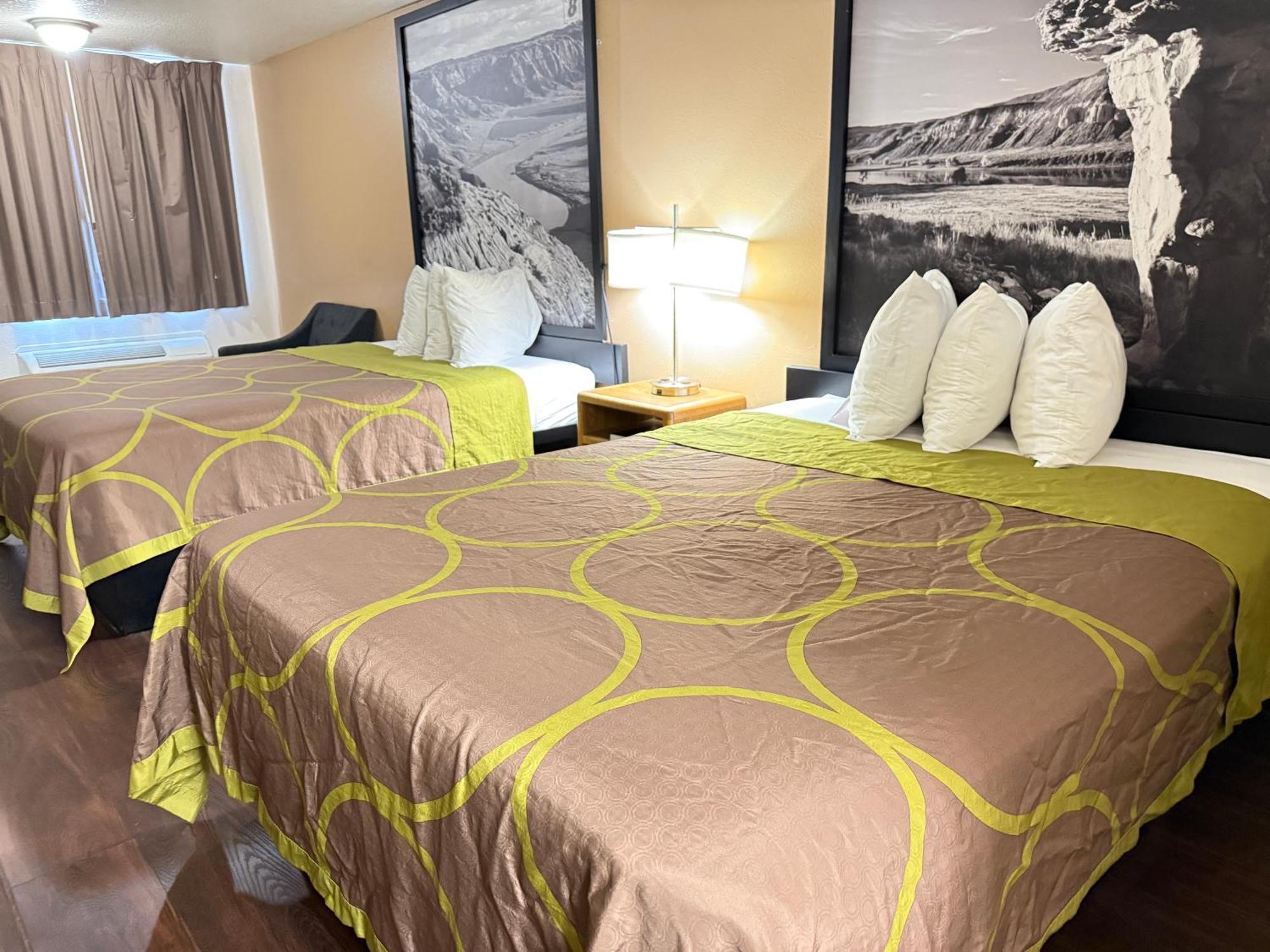 2 Full Beds Non-Smoking