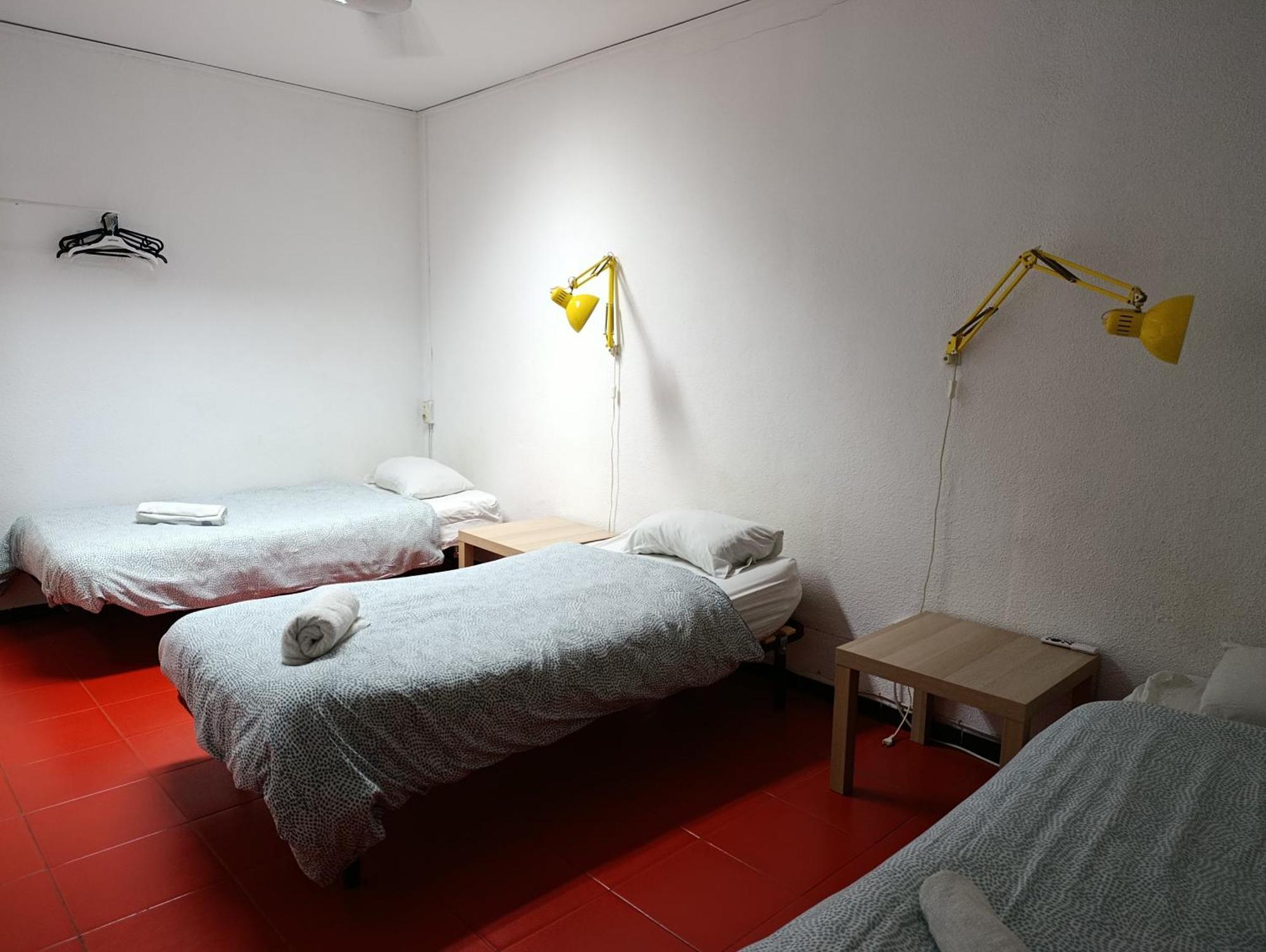 Basic Triple Room