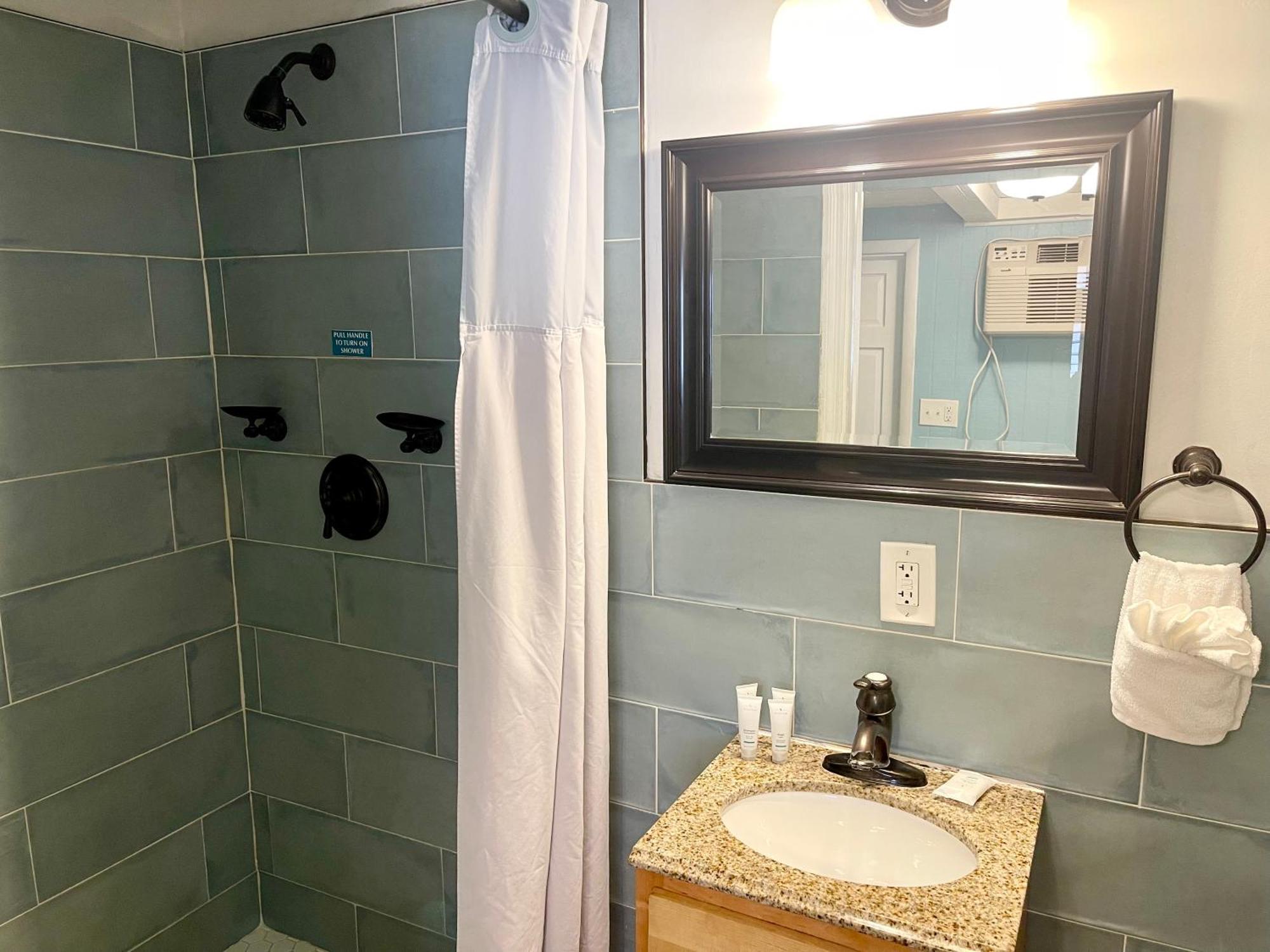 Economy Small Room