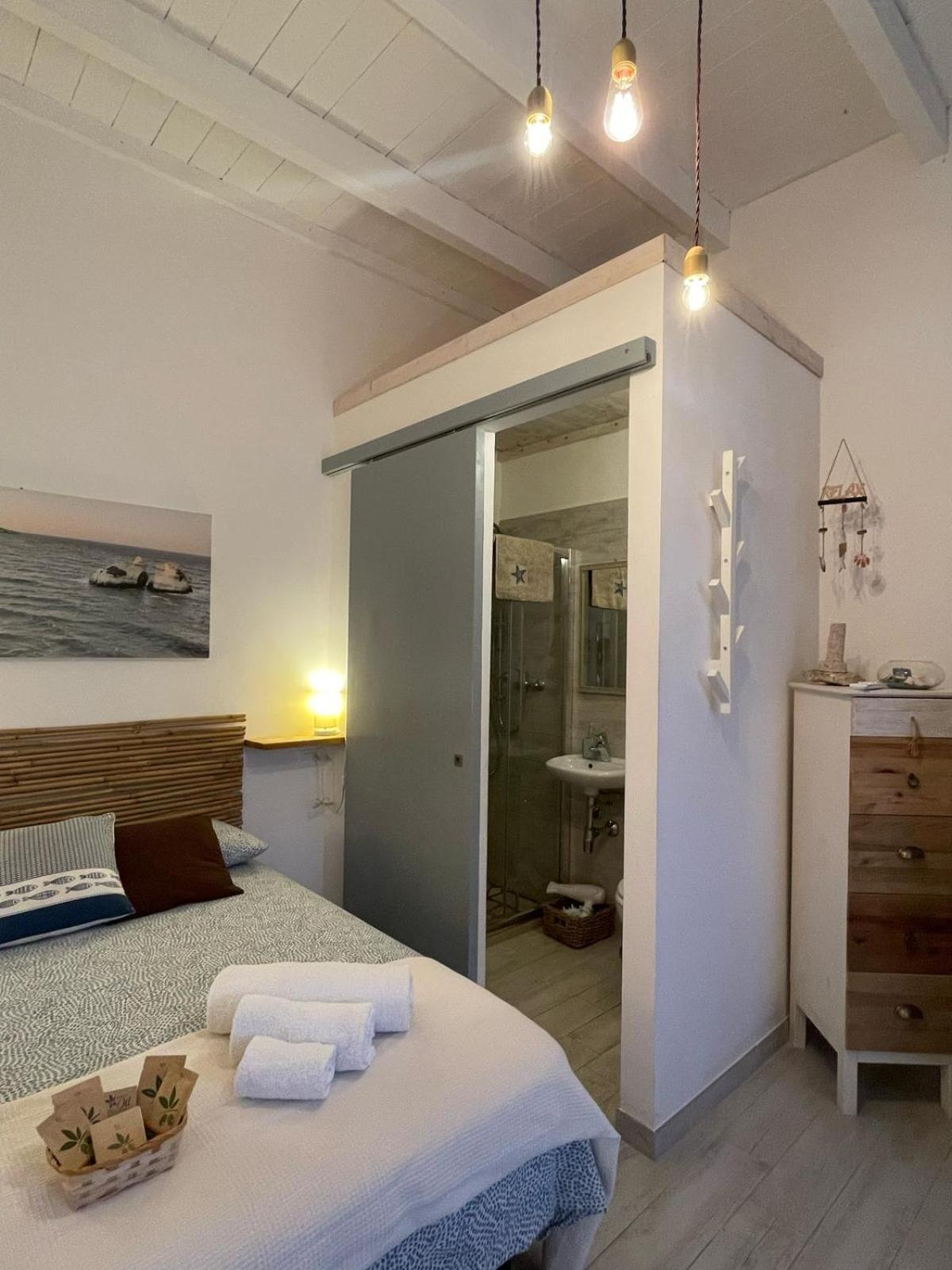 Double Room Private Bathroom