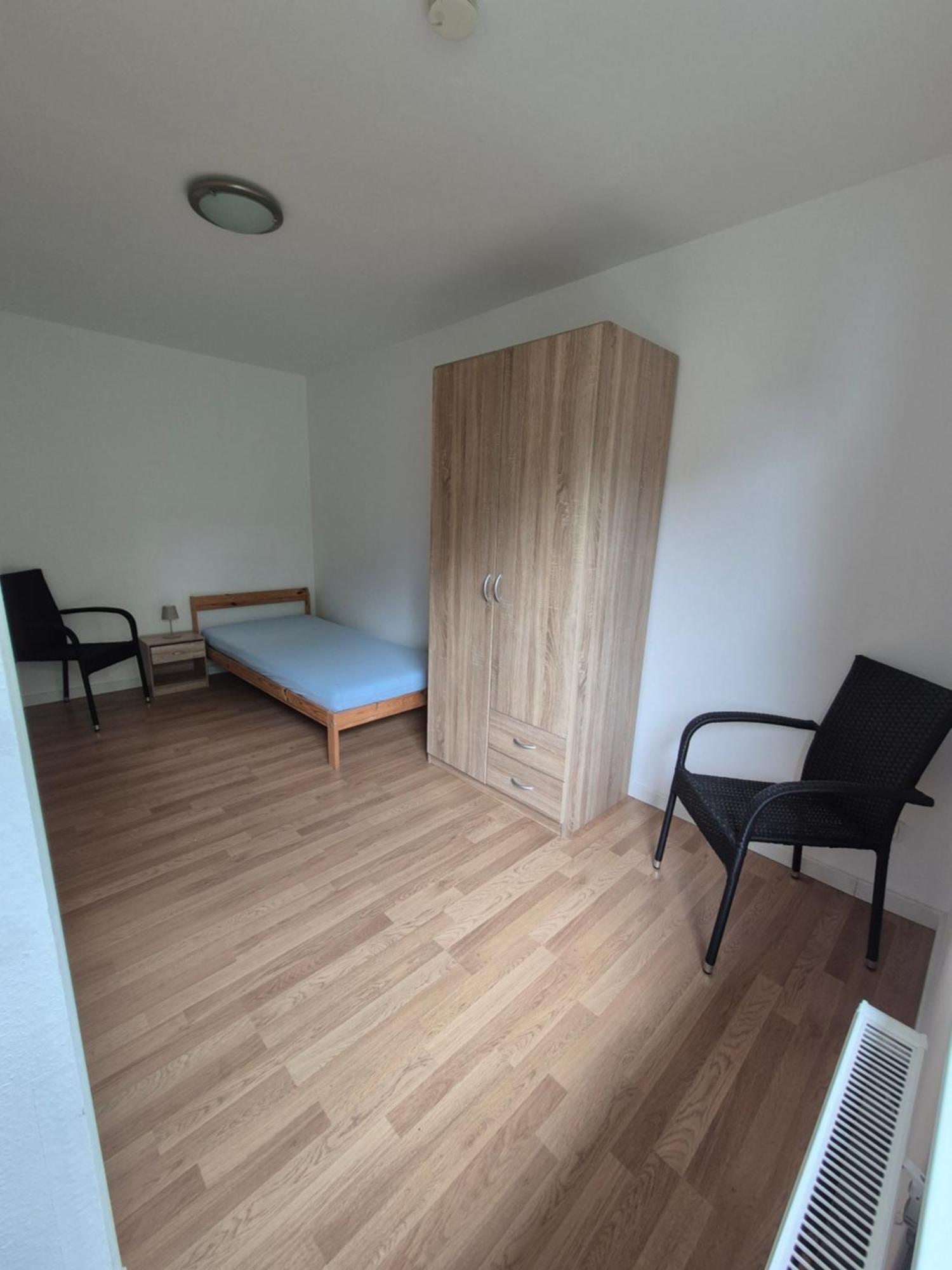 Small Twin Room