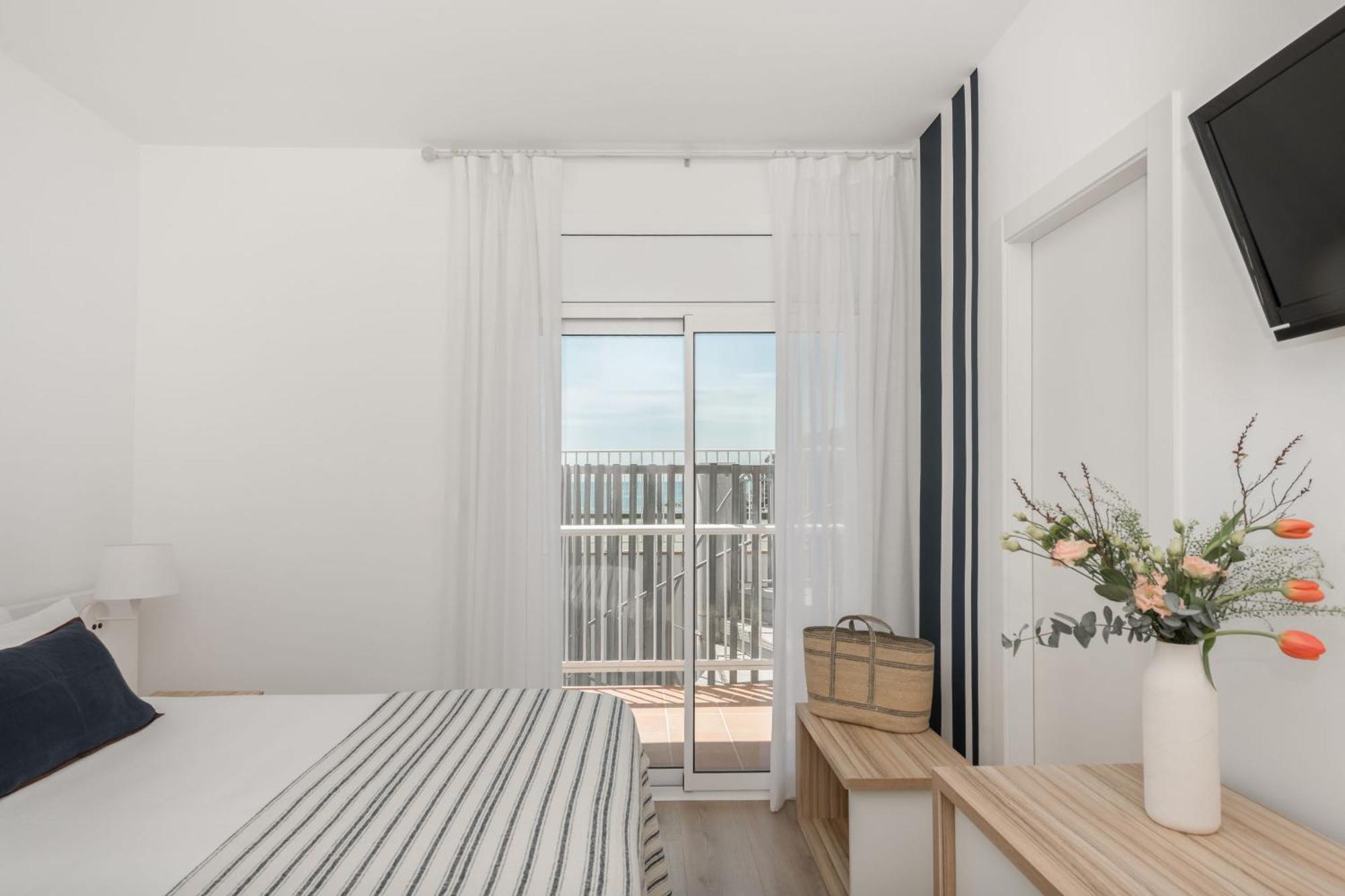 Standard Double or Twin Room Terrace