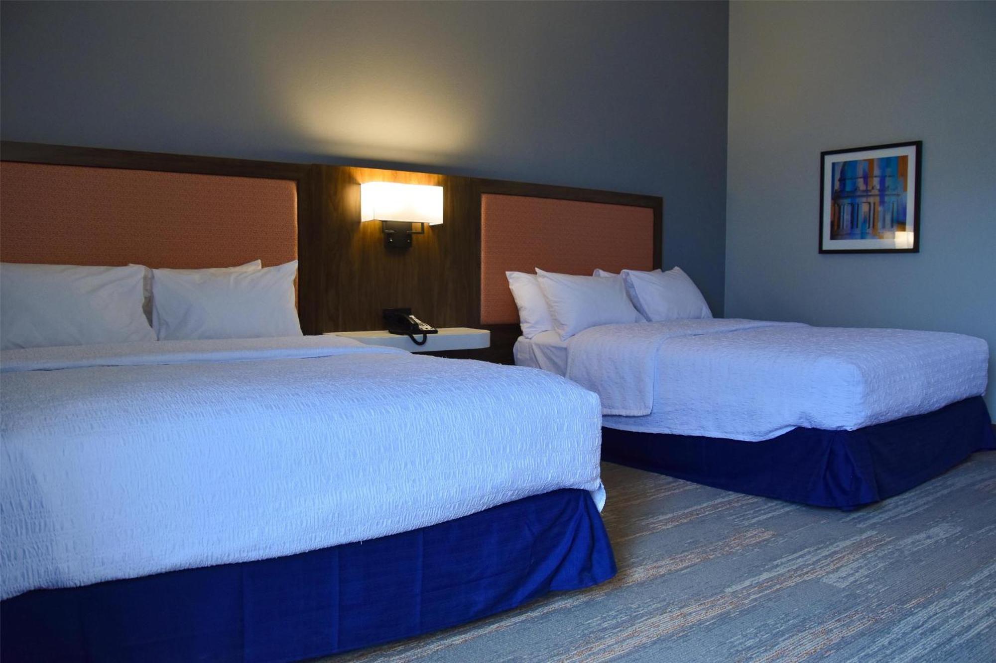 Queen Room Two Queen Beds Bath Tub Mobility Hearing Access