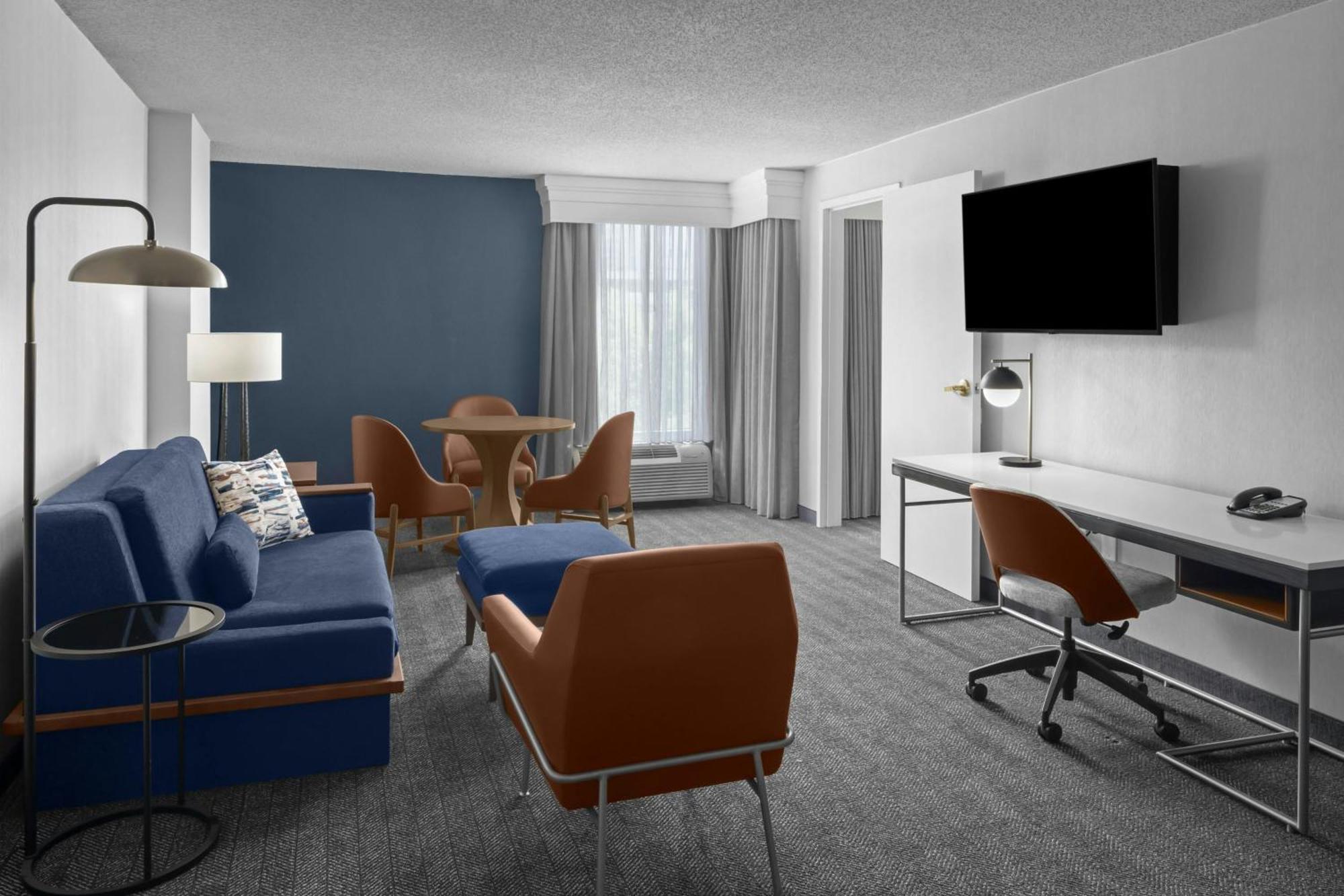 One-Bedroom King Suite Sofa Bed