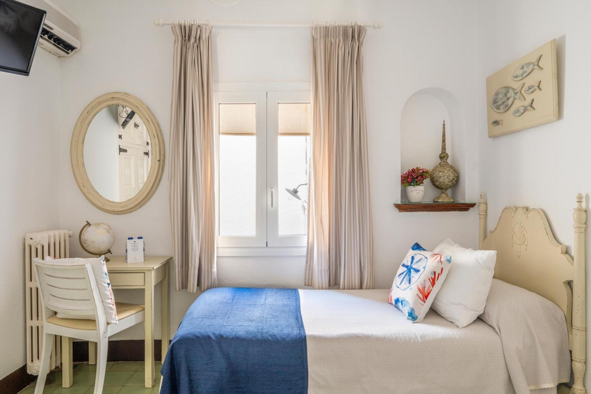 Budget Twin Room