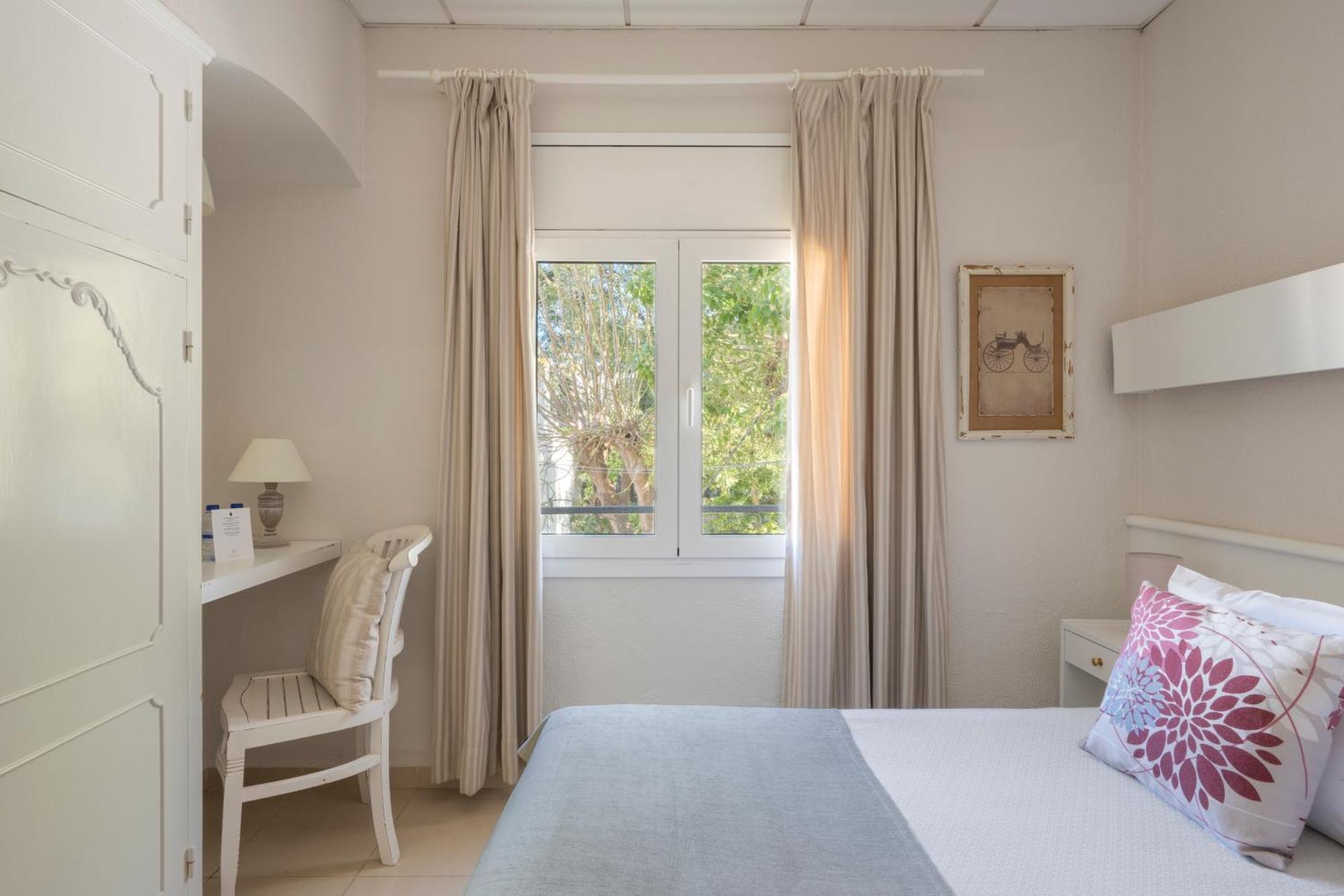 Economy Double or Twin Room
