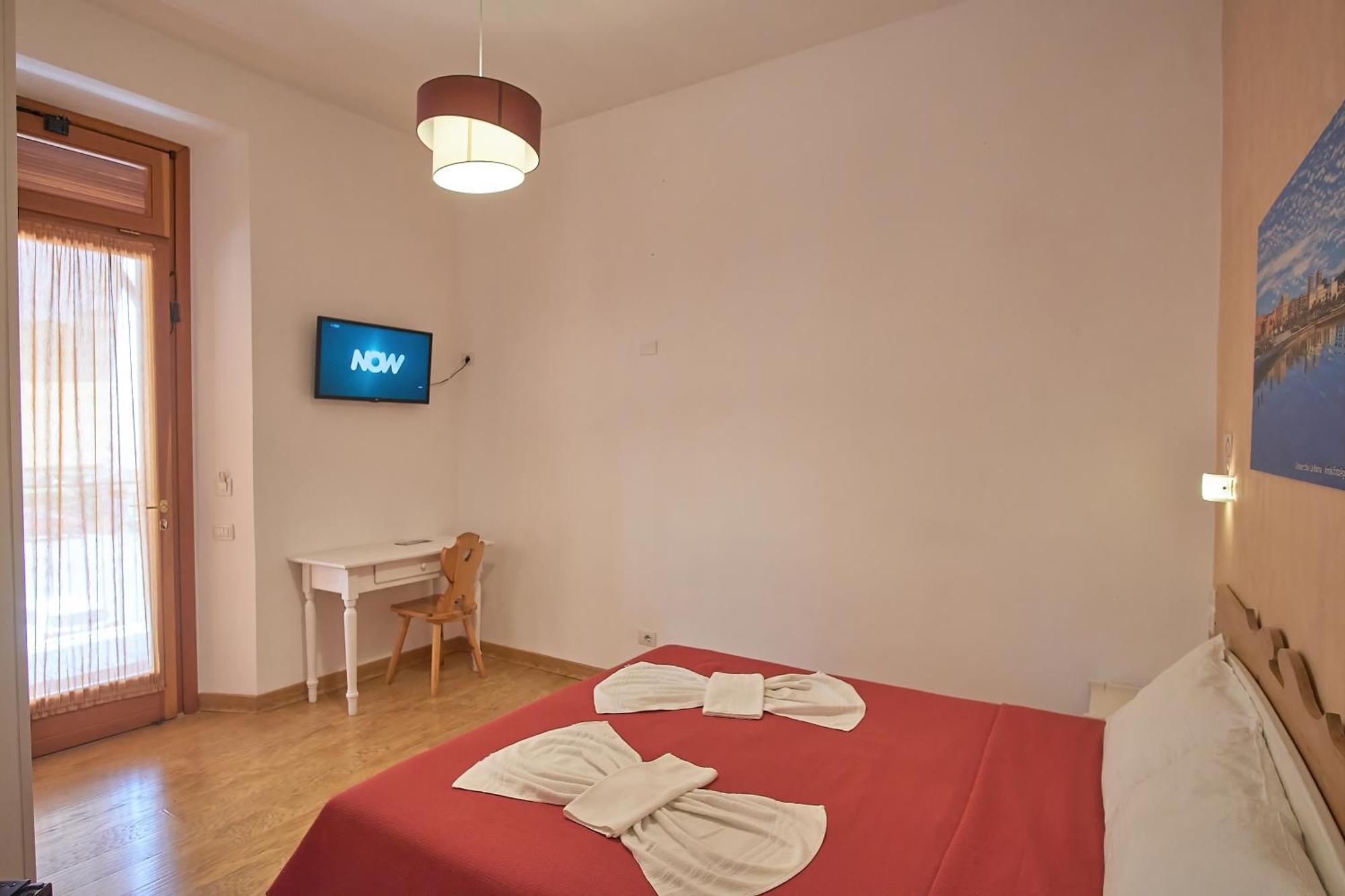 Deluxe Double Room Private Bathroom