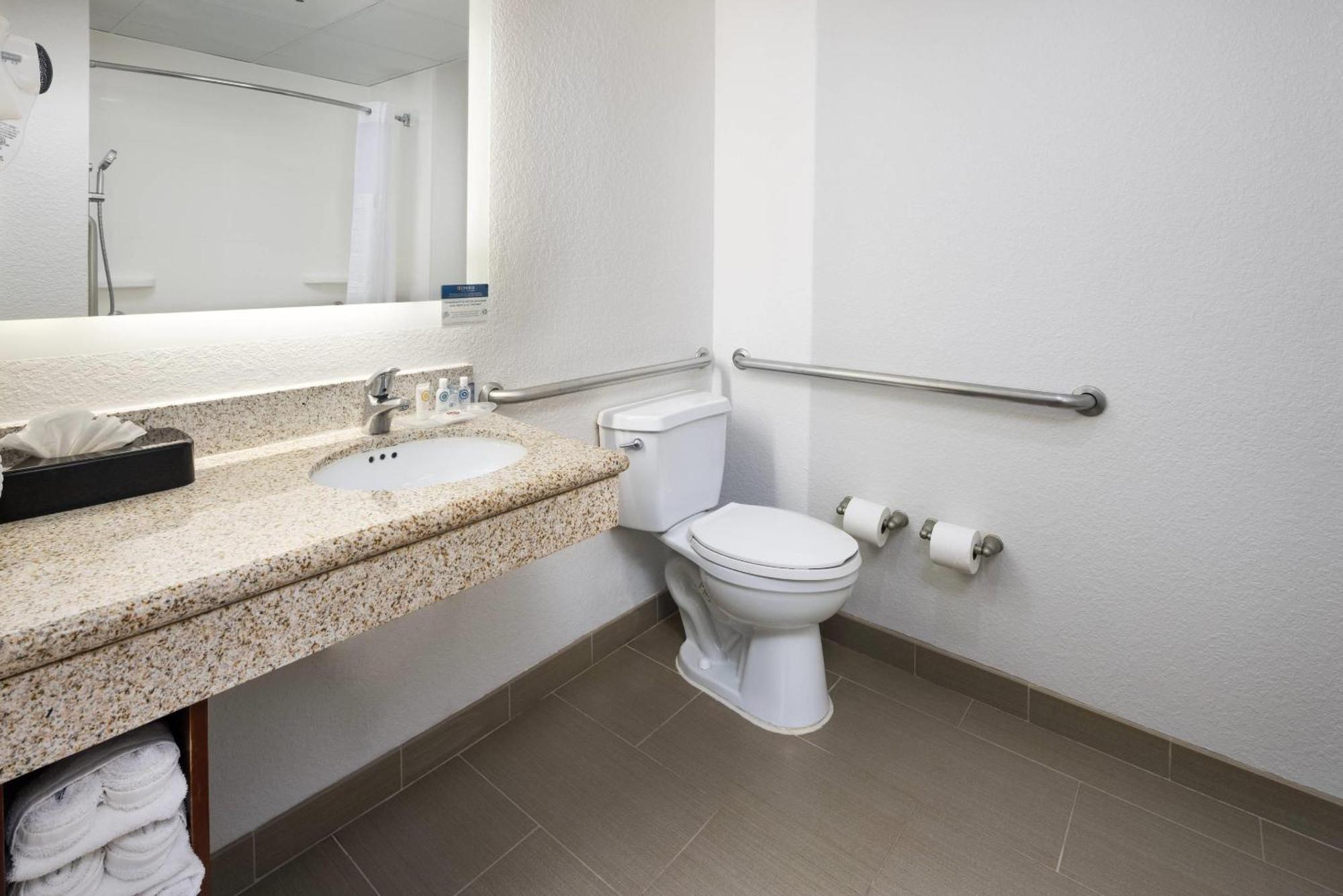 King Suite Accessible or Non-Smoking