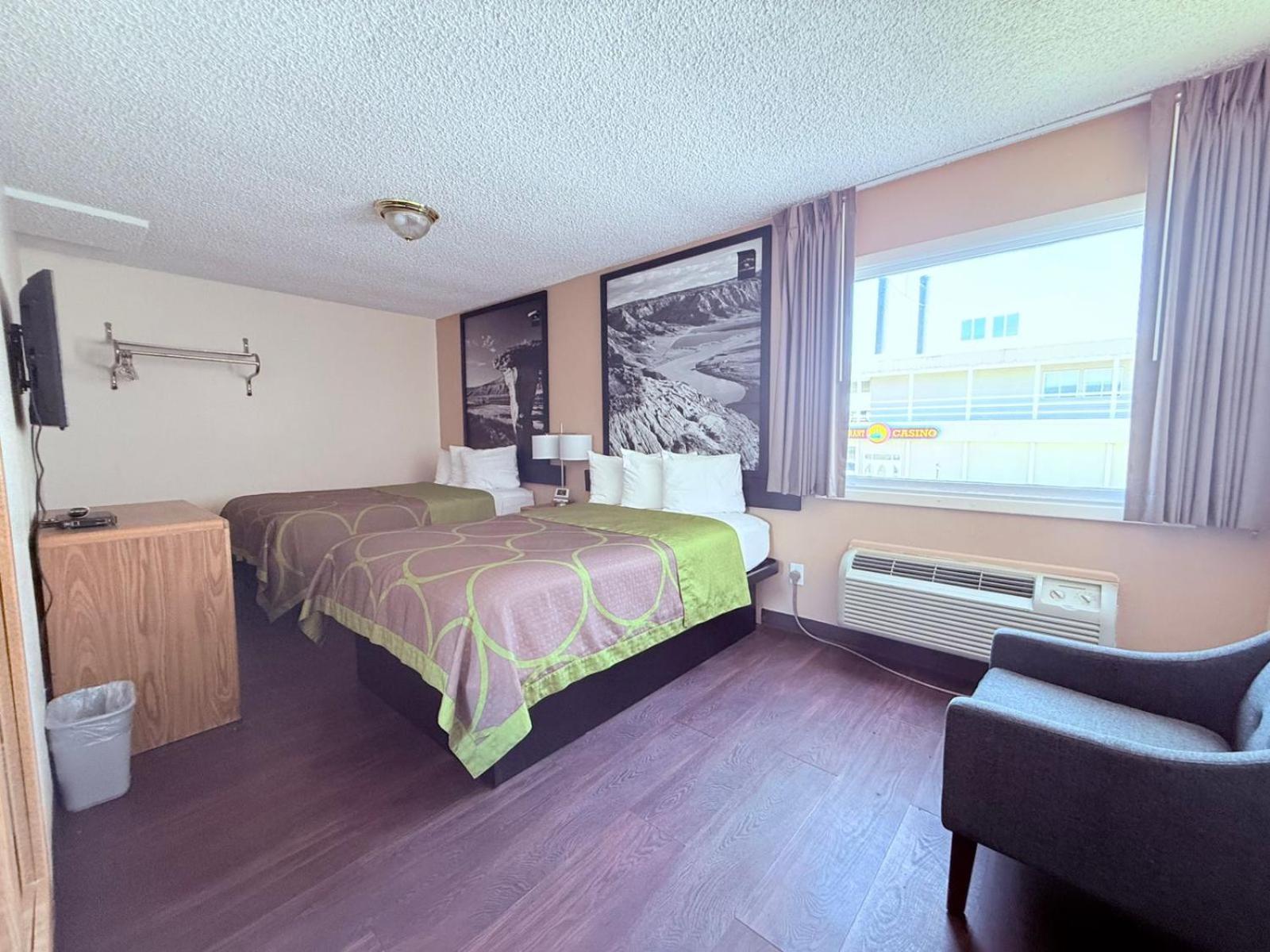 3 Bedroom Suite Non-Smoking