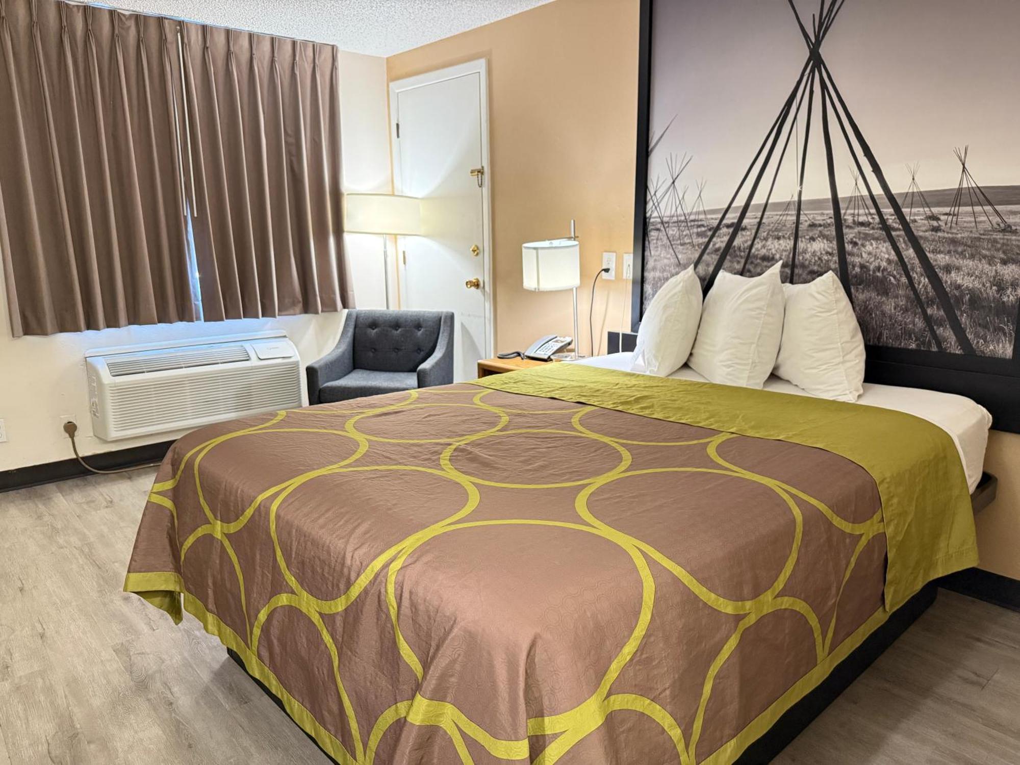 Queen Bed Non-Smoking