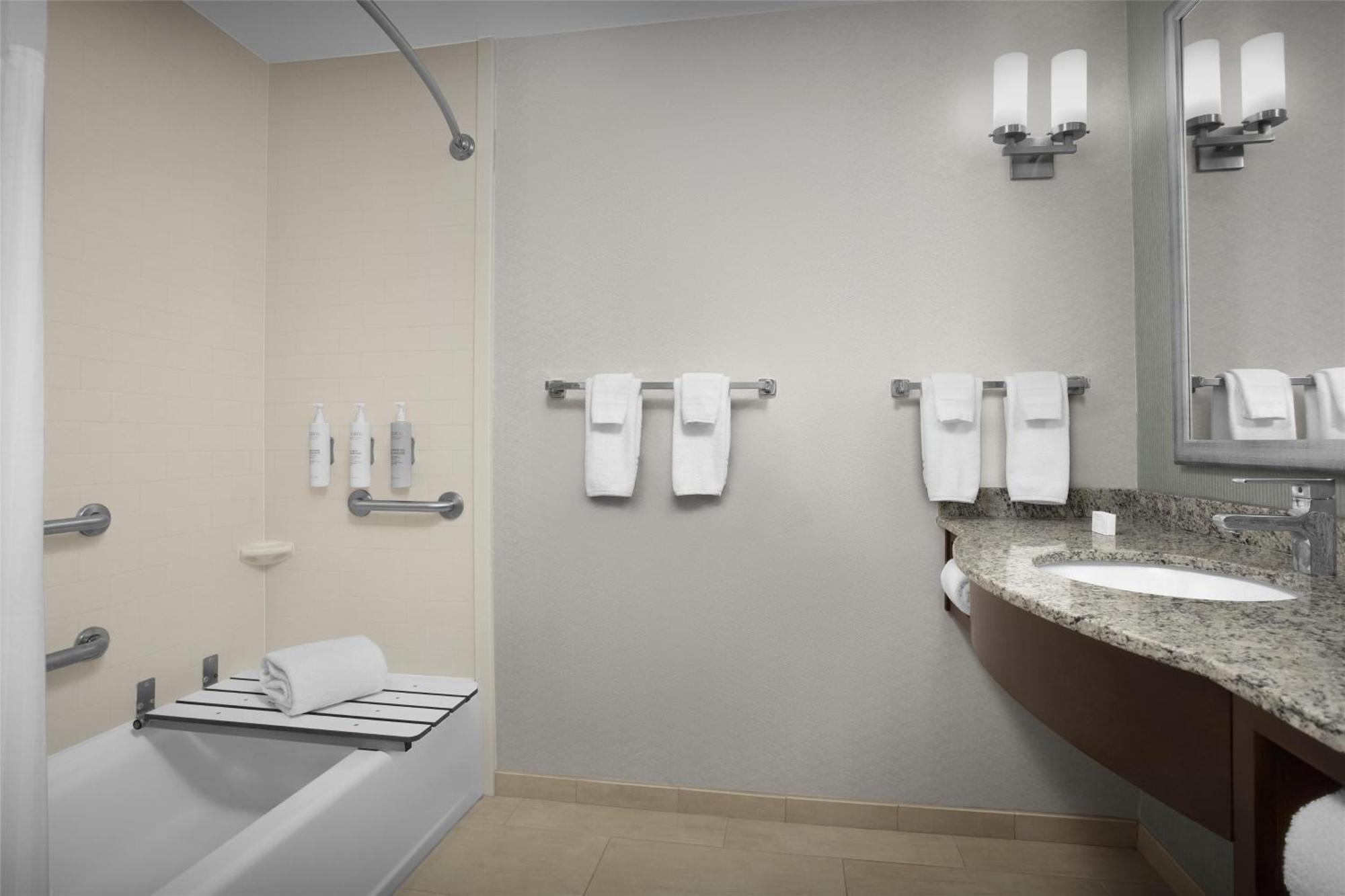King Room Tub Mobility Hearing Access