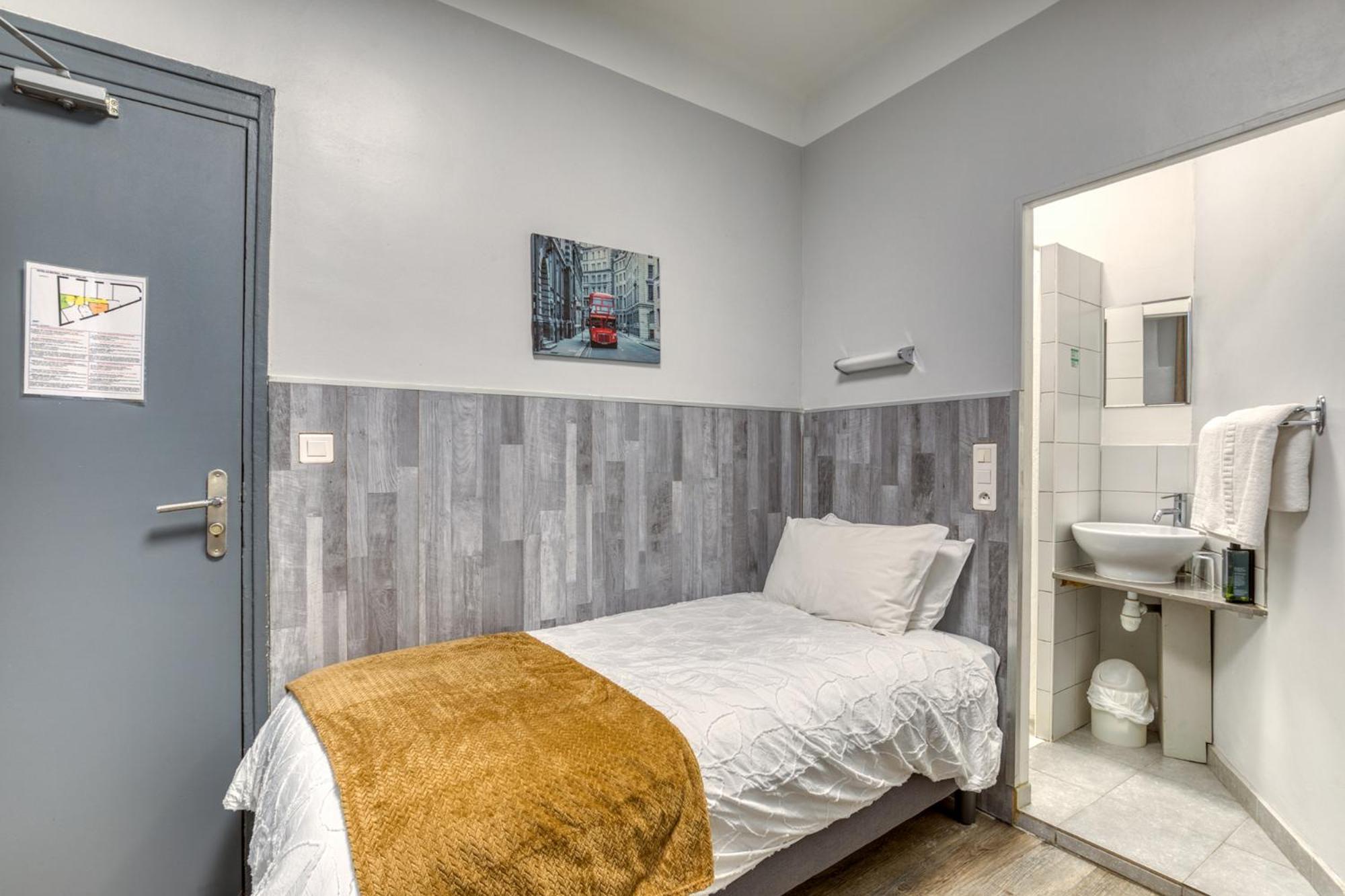 Economy Single Room