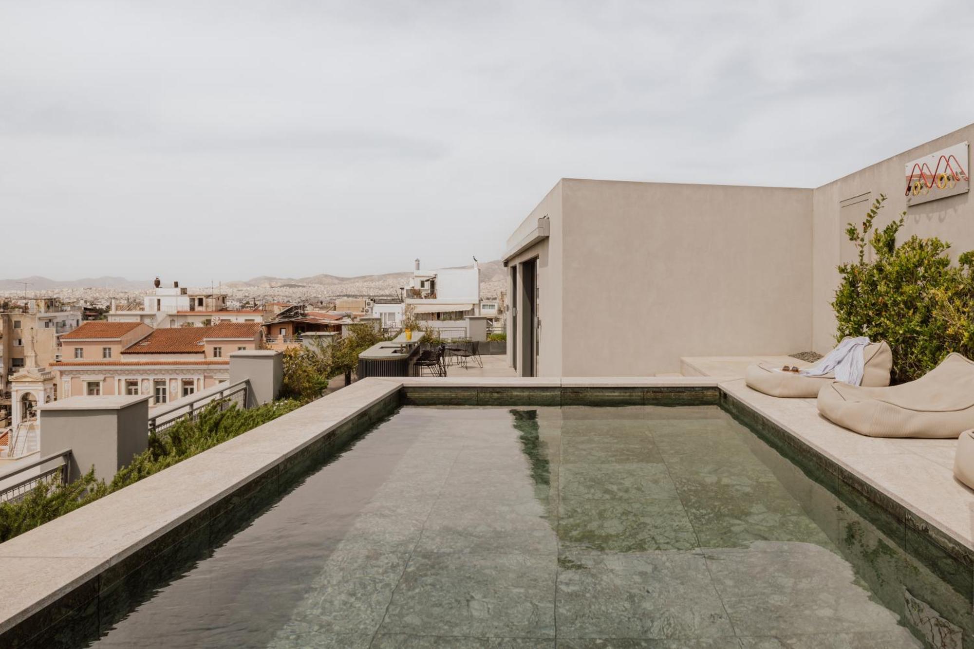 Penthouse Suite private swimming pool