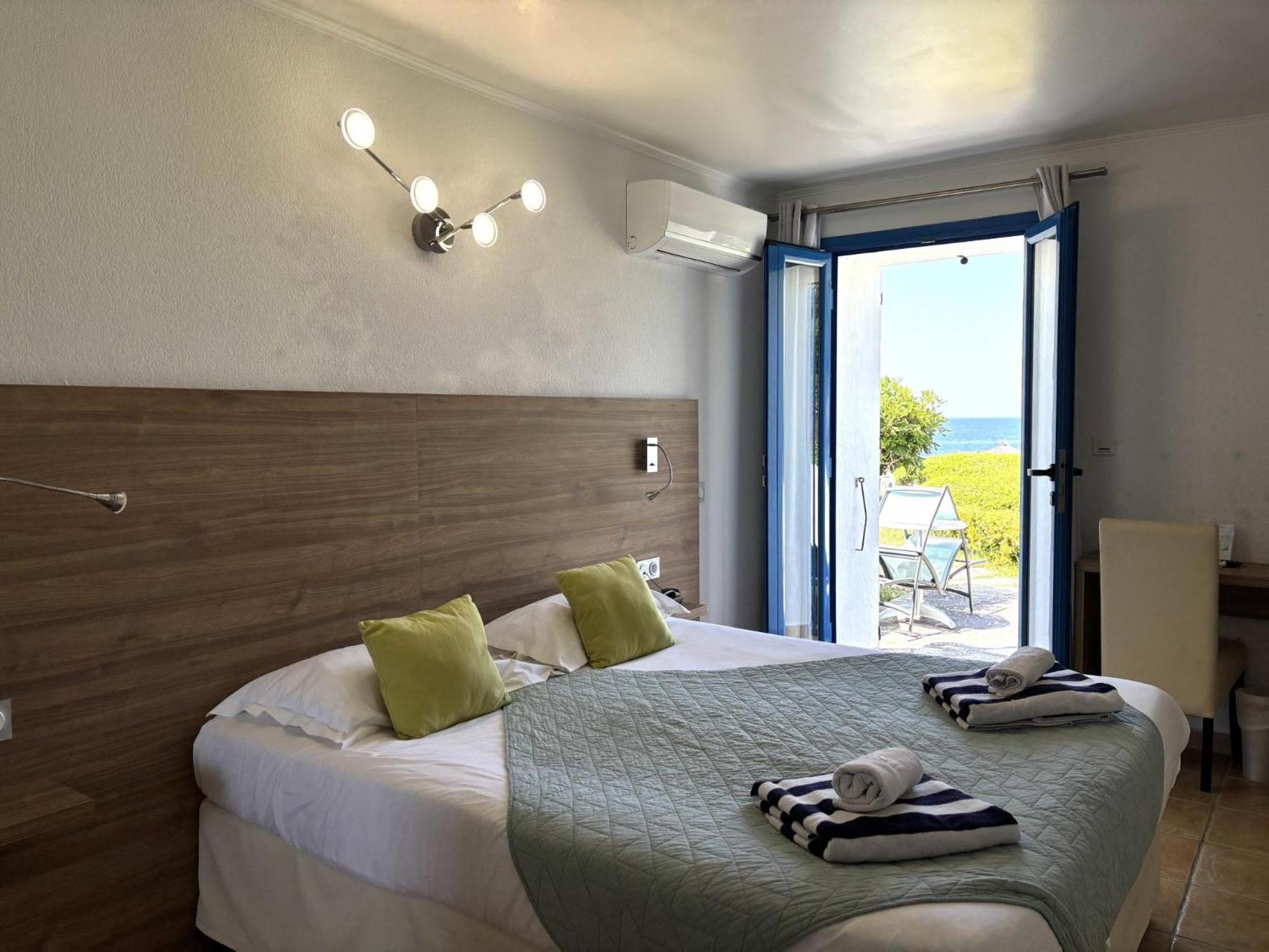 Double Room with Sea View,1680584238:JPEG