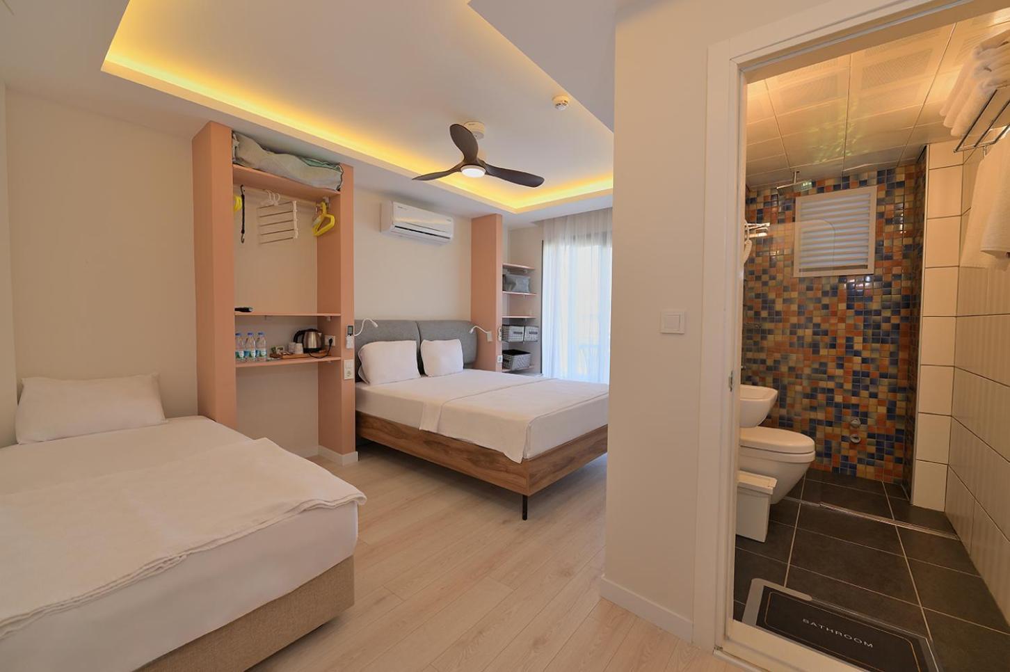 Triple Room Balcony