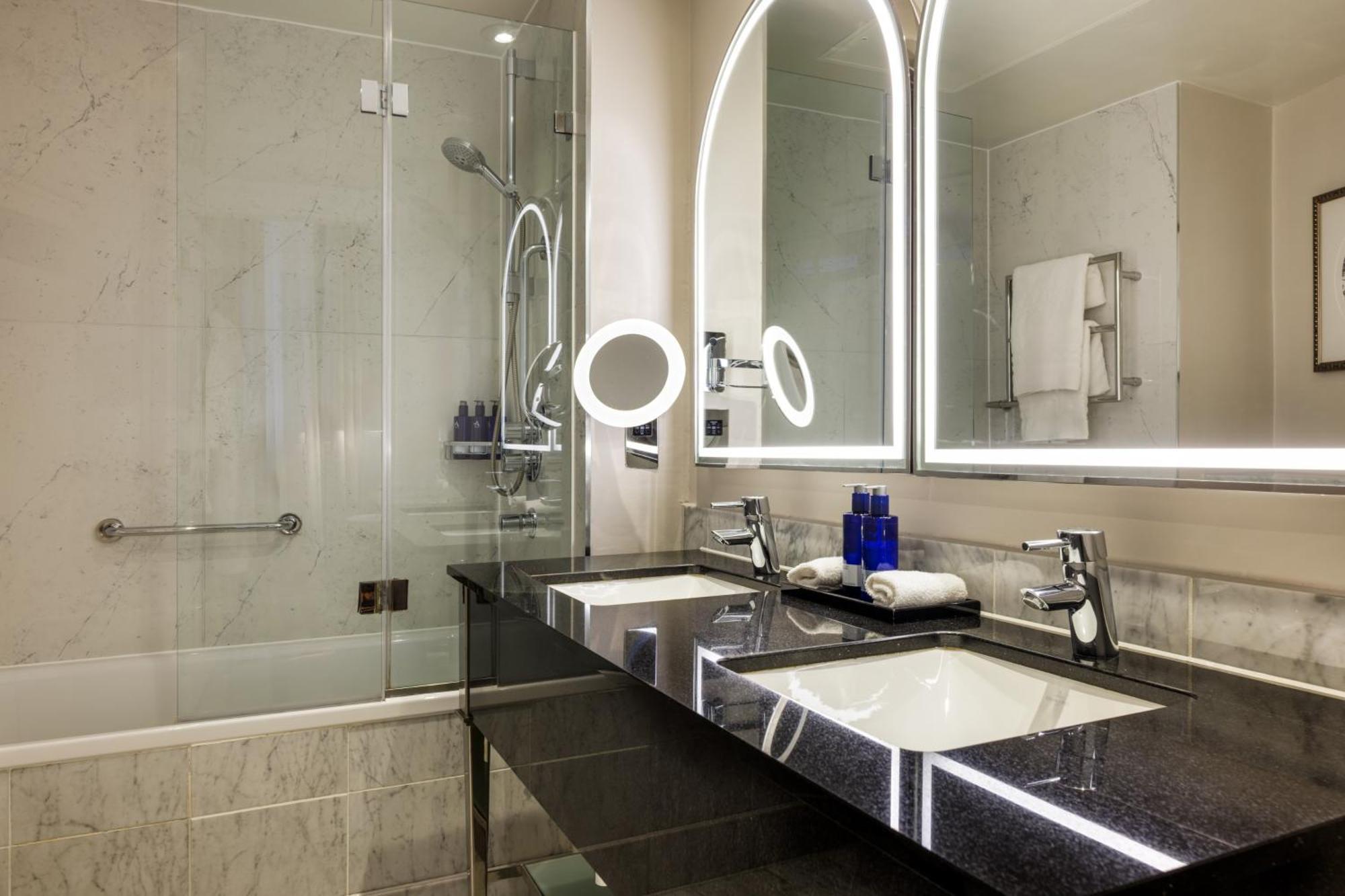 Premier Twin Room