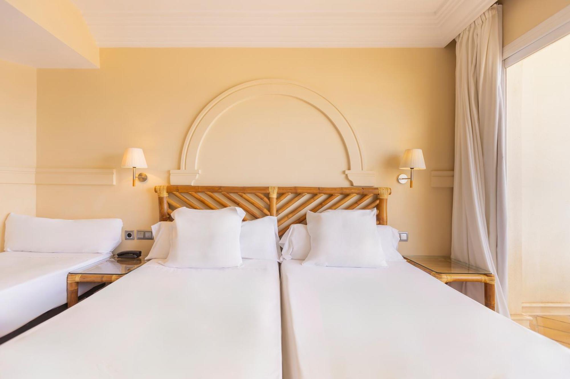 Deluxe Double Room Extra Bed