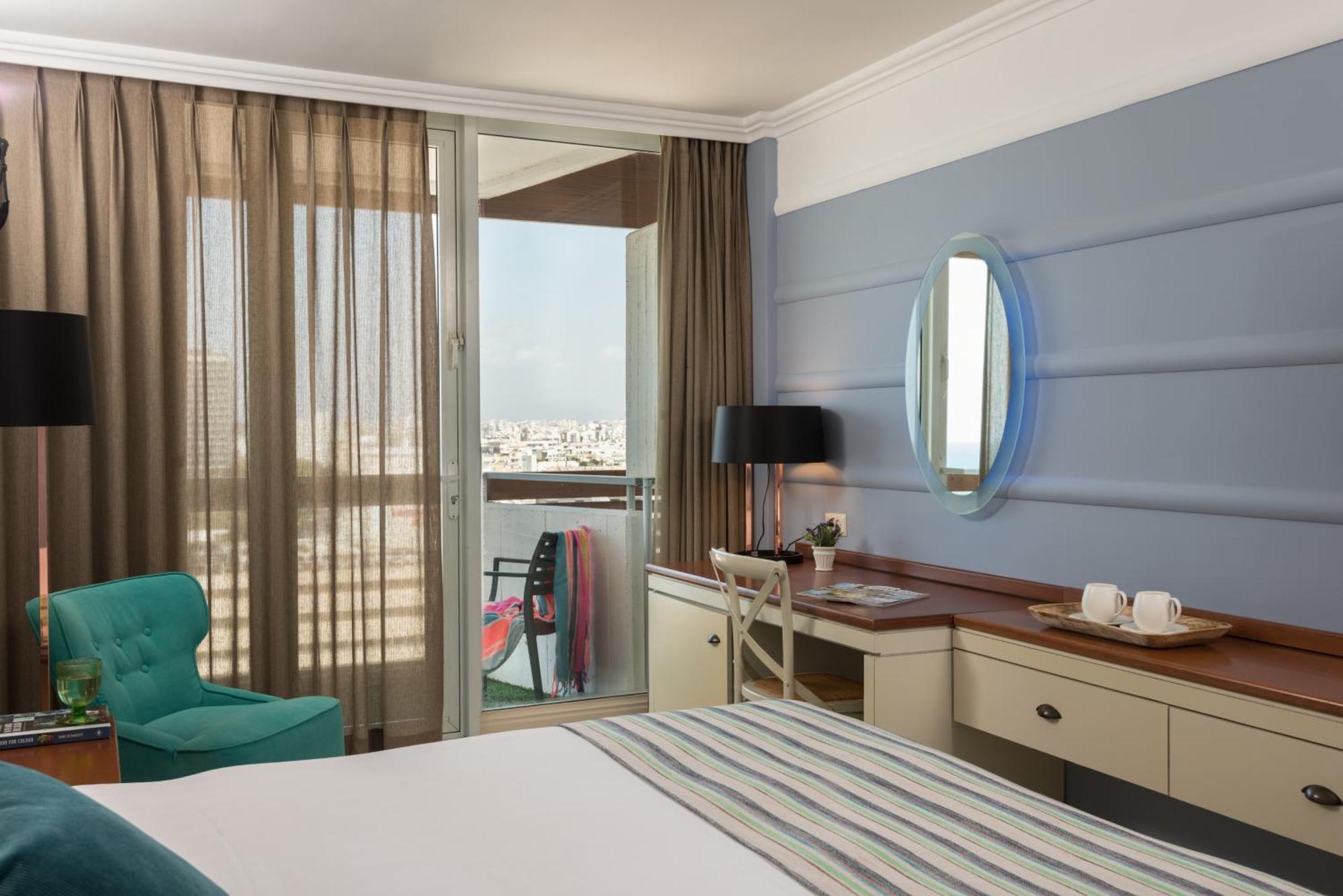 Club Room Sea View,1681723677:JPEG