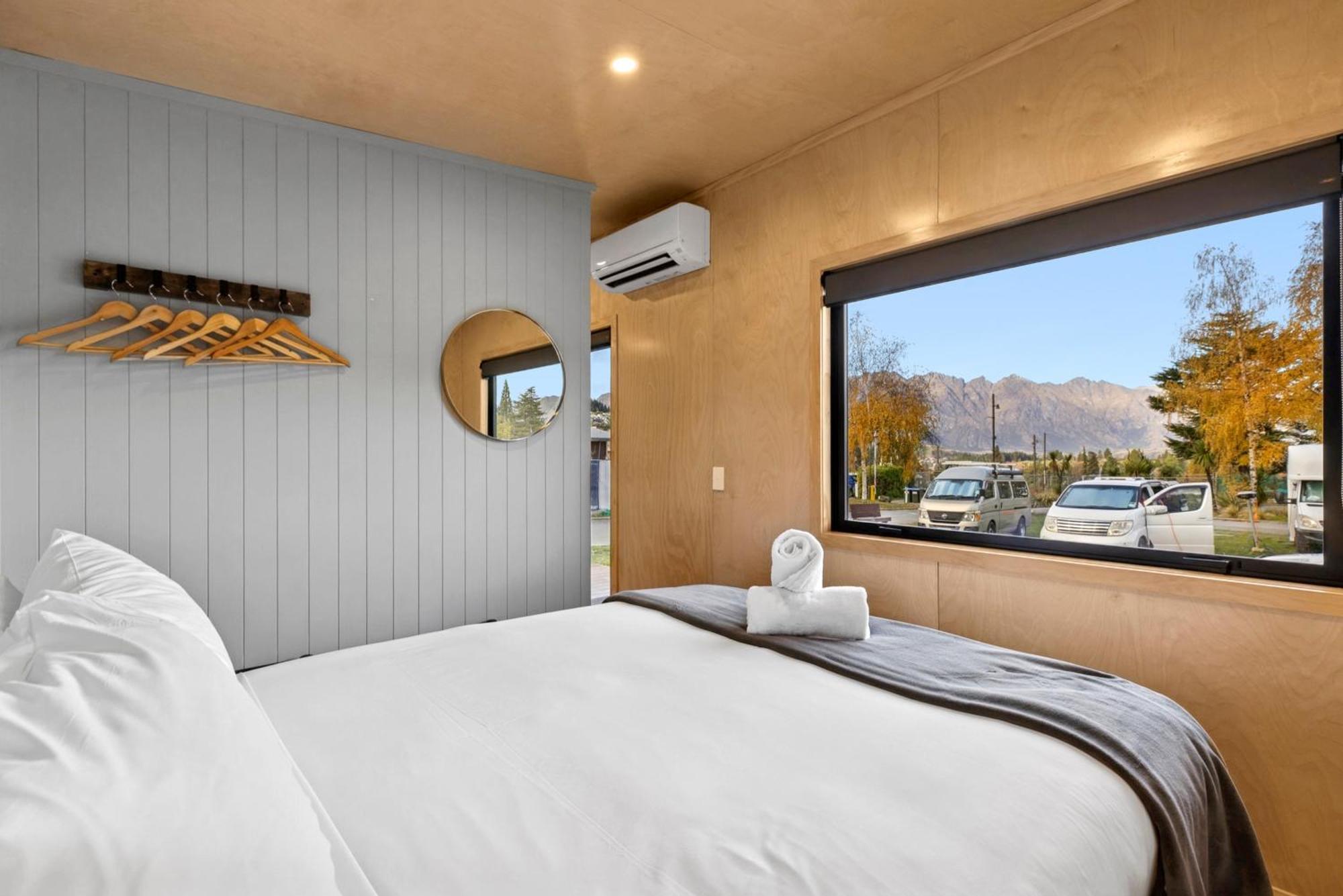 Tiny Cabin No Ensuite