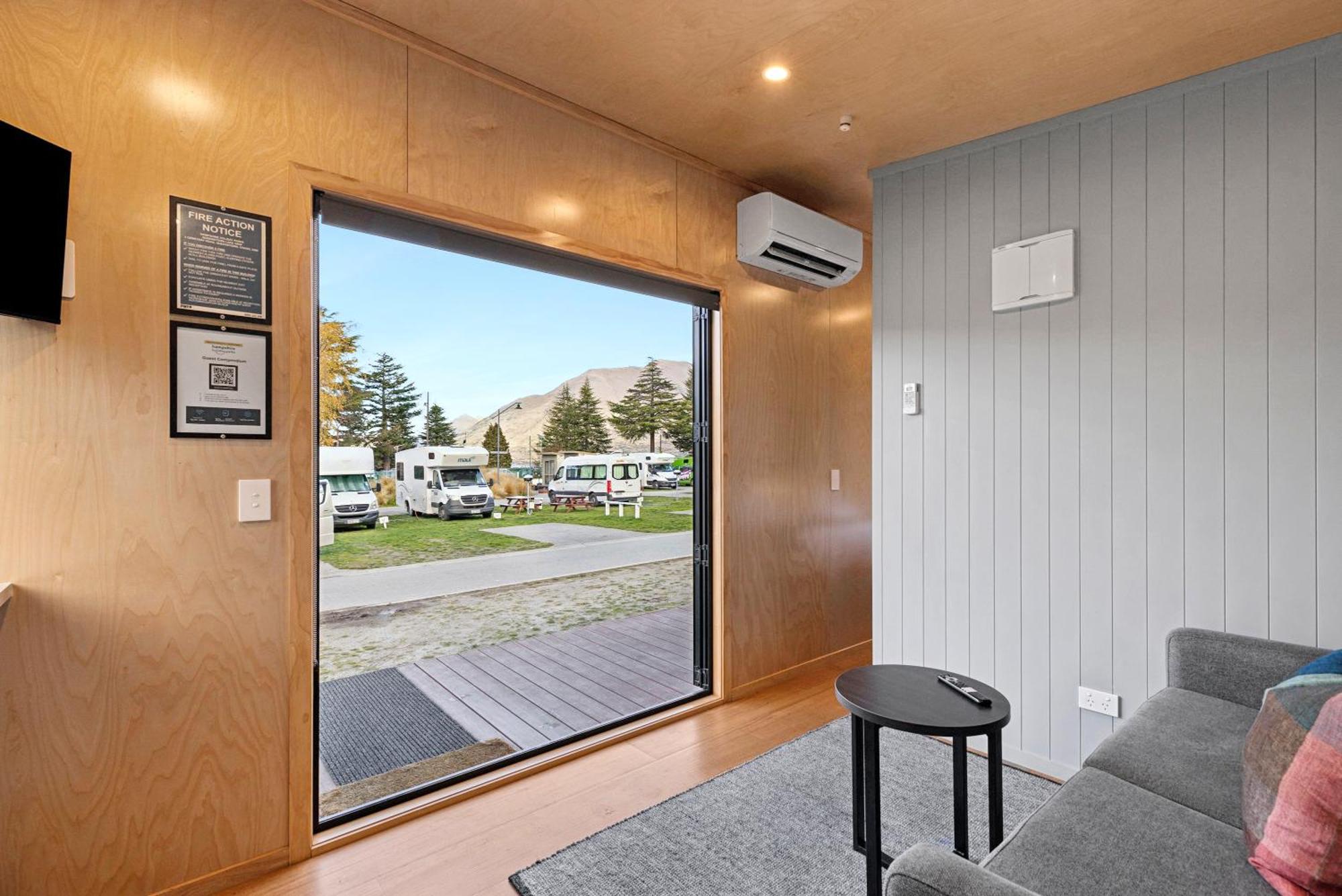Tiny Cabin No Ensuite