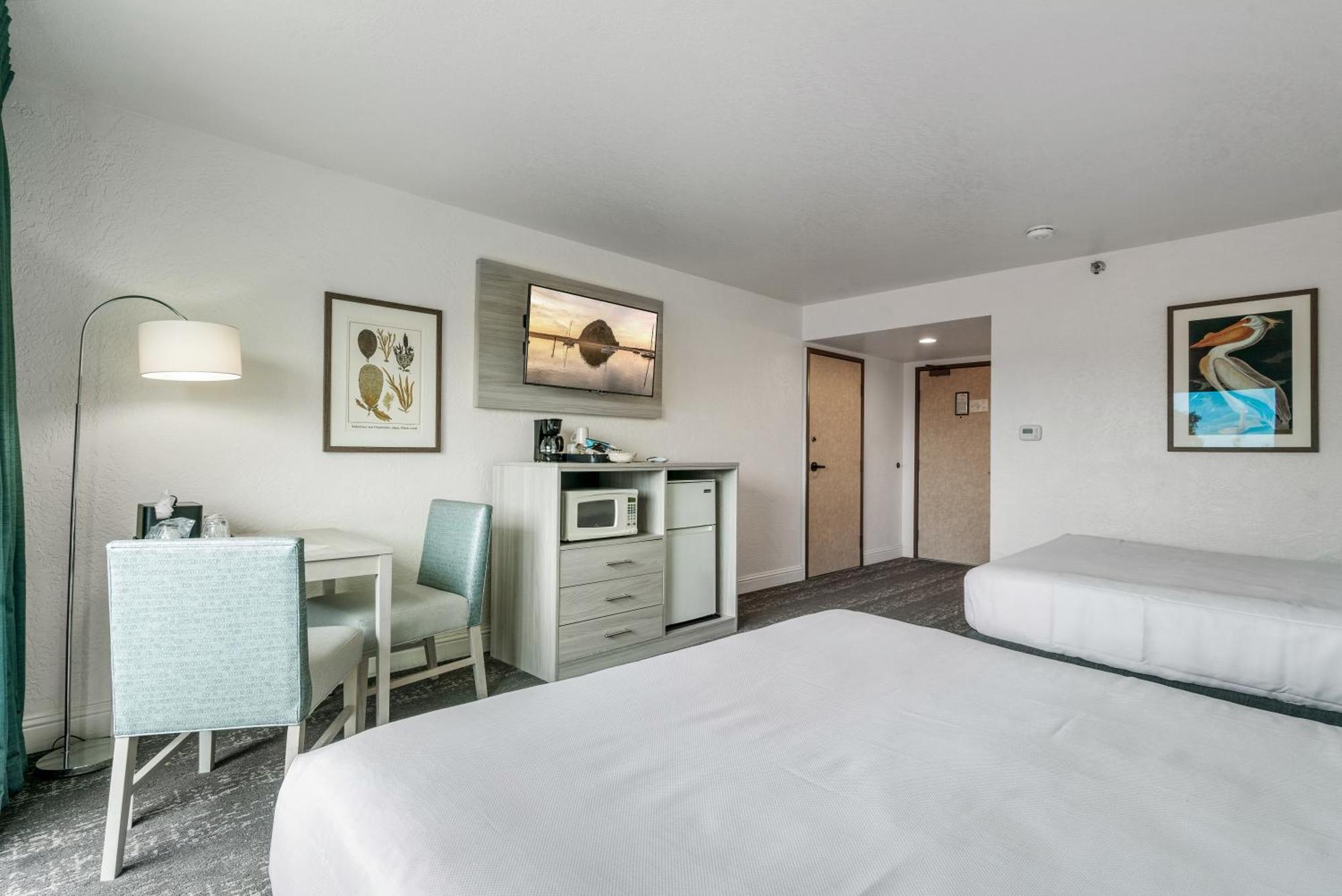 Deluxe Queen Room with Two Queen Beds,1681739093:JPEG