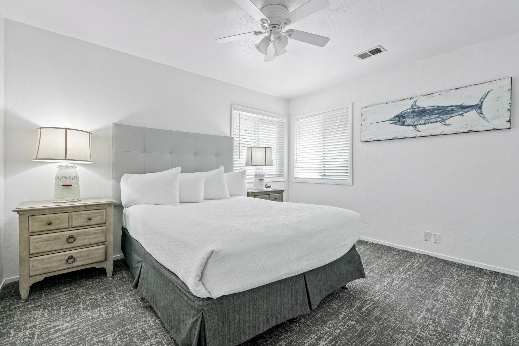 Queen Room,1681739367:JPEG