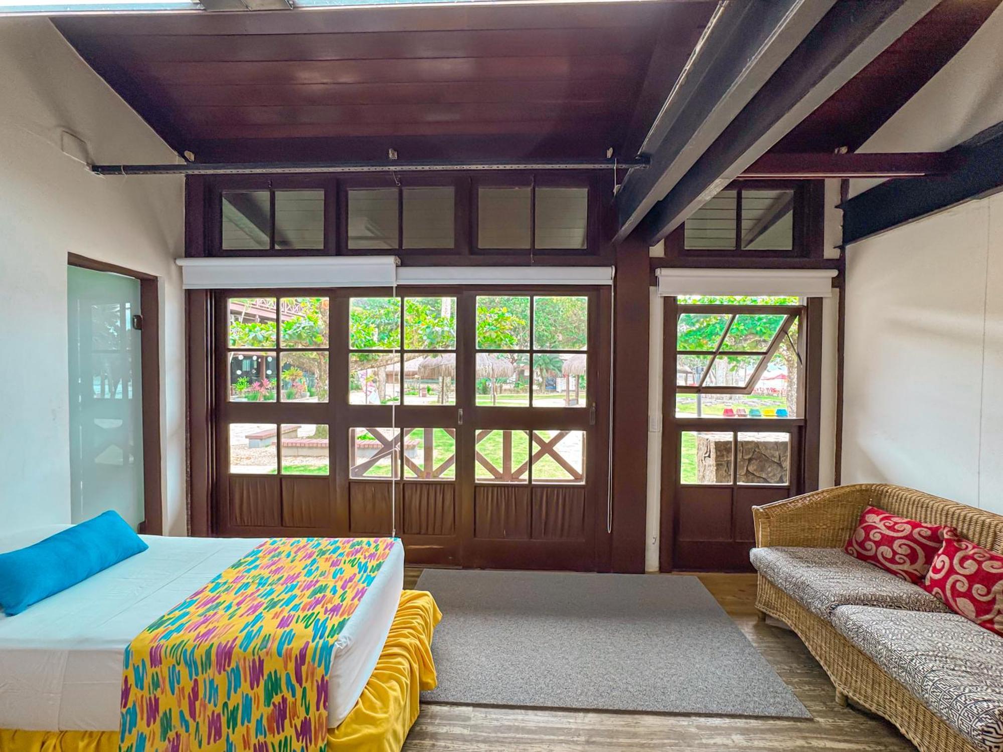 Economy Family Room
