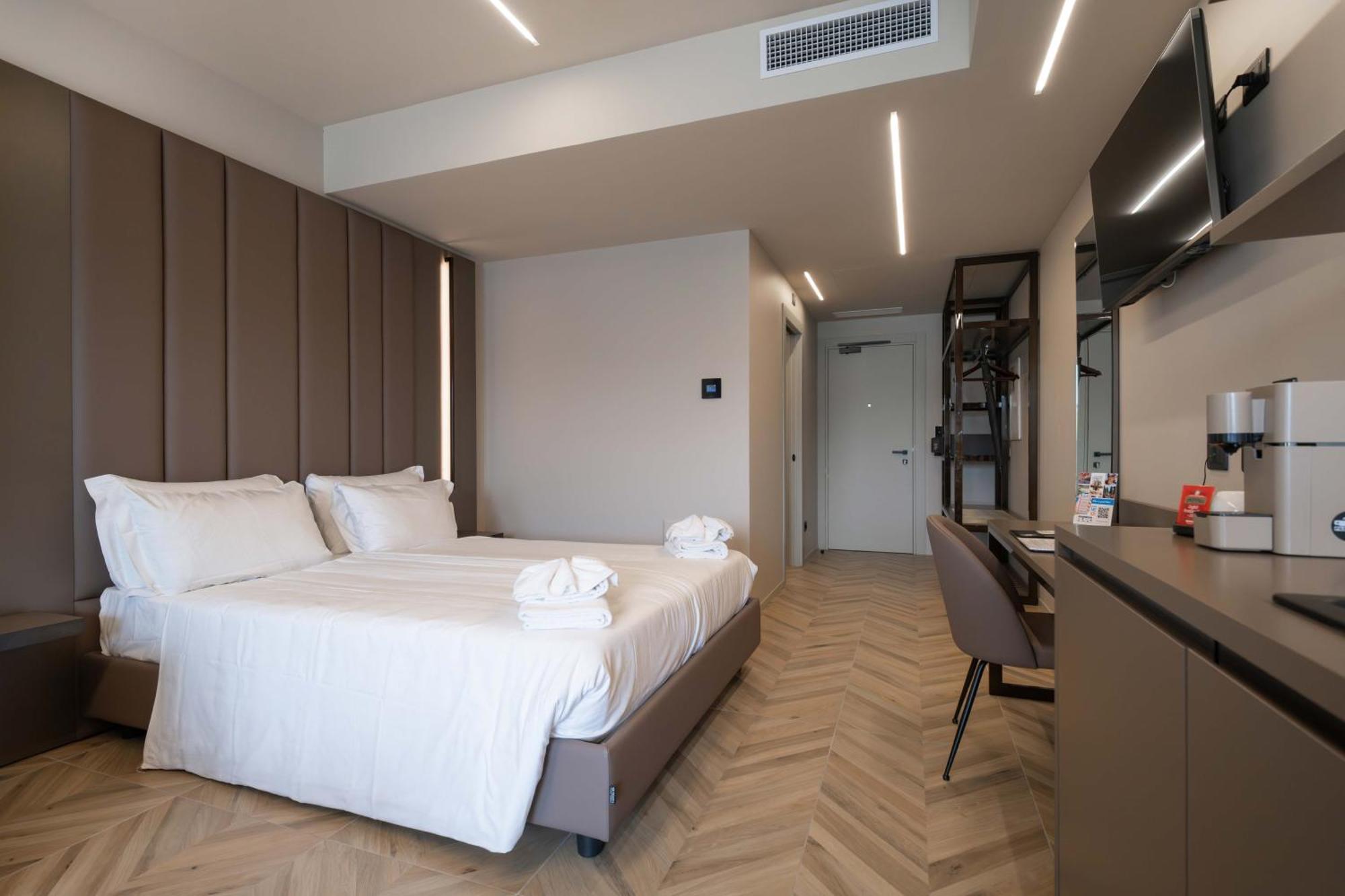 Junior Suite Spa Bath