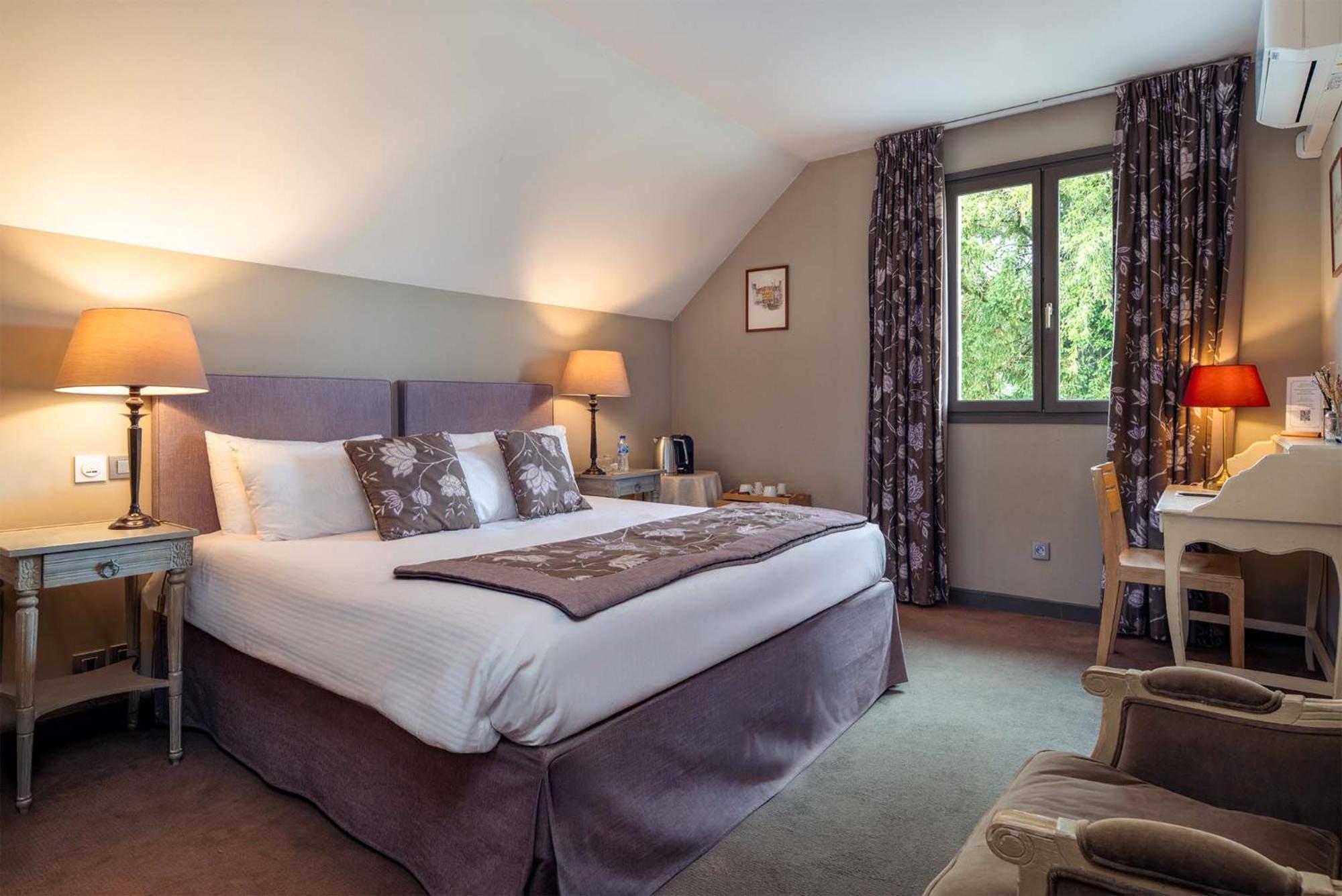Junior Cosy Room