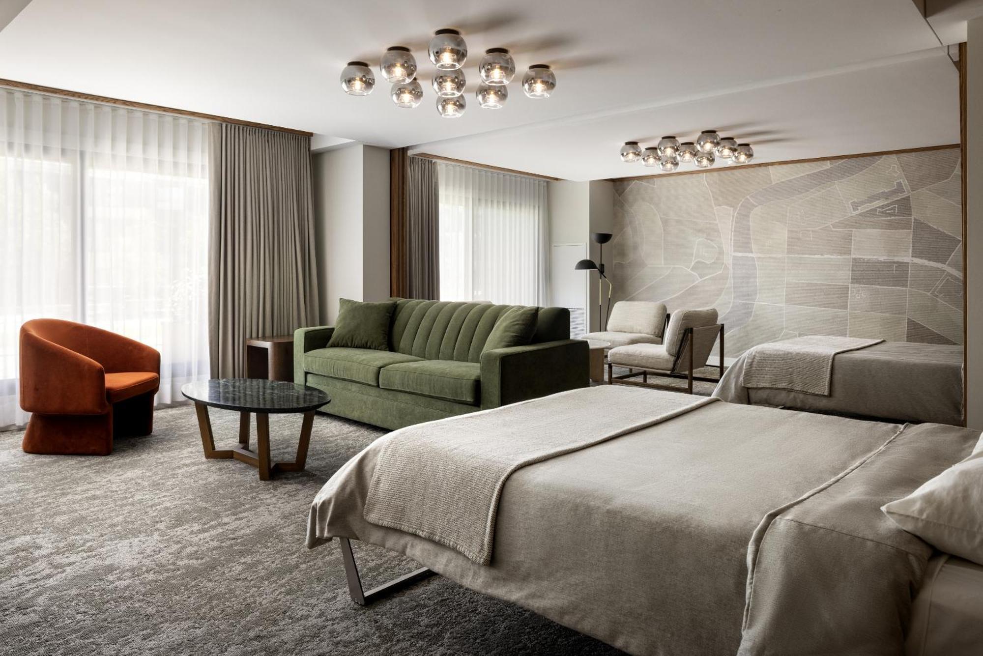 Lodge Suite