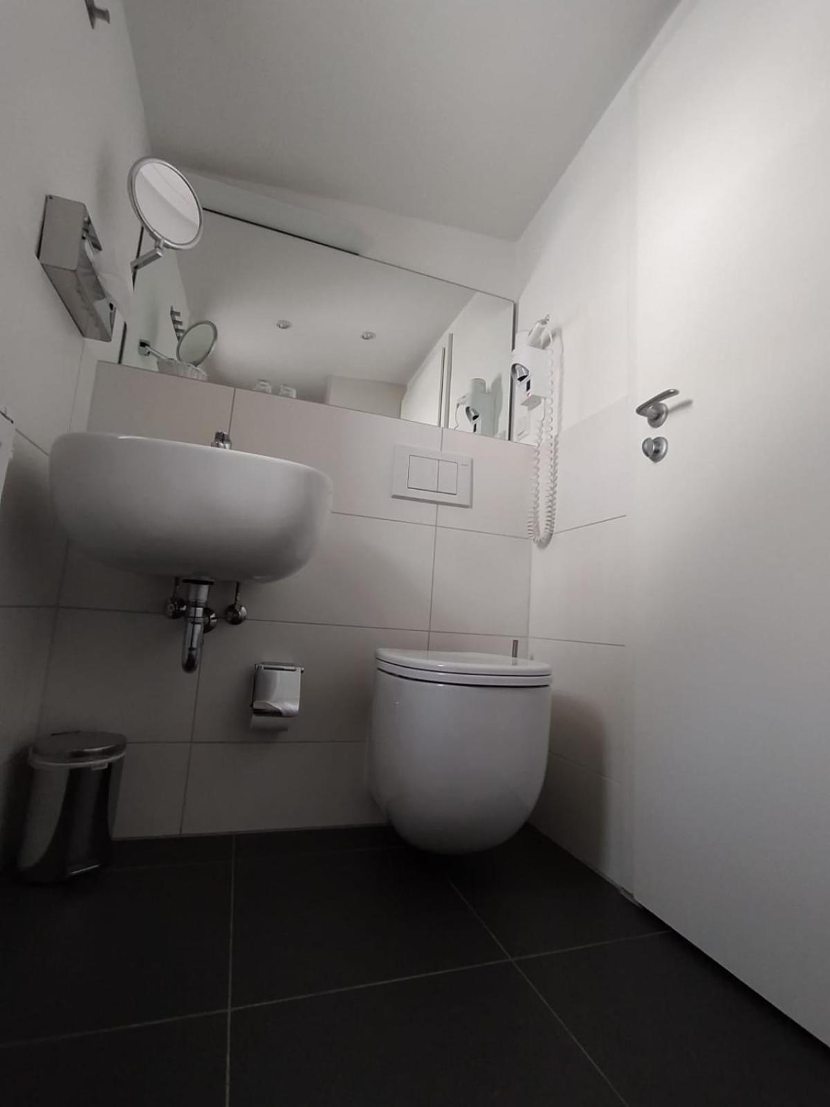Budget Twin Room