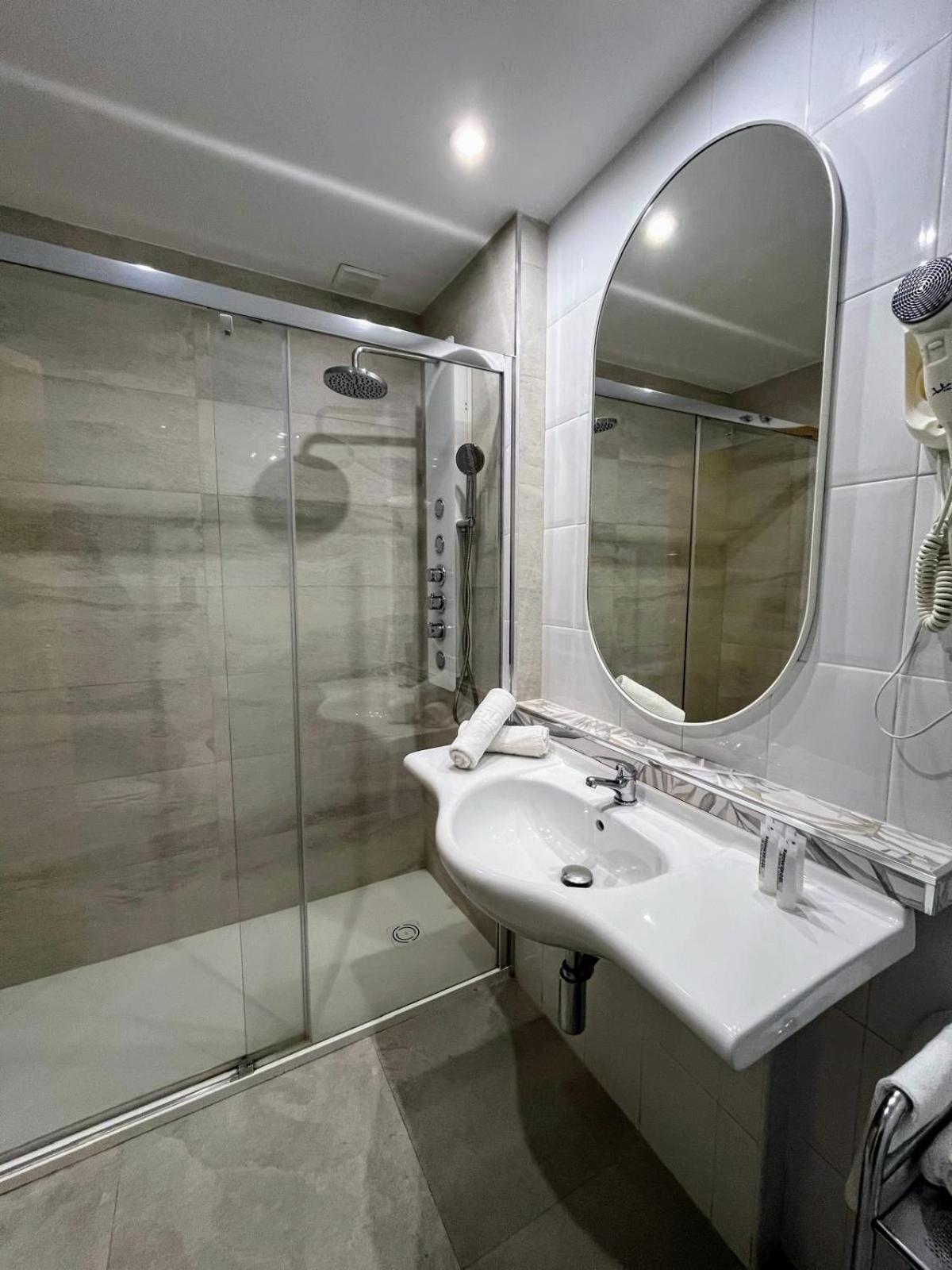 One-Bedroom Apartment double bed balcony