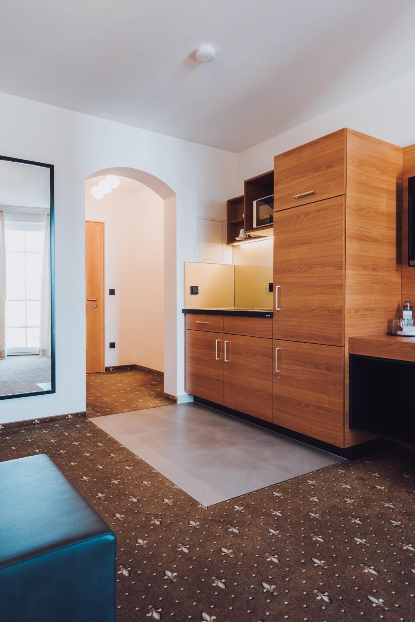 Large Single Room