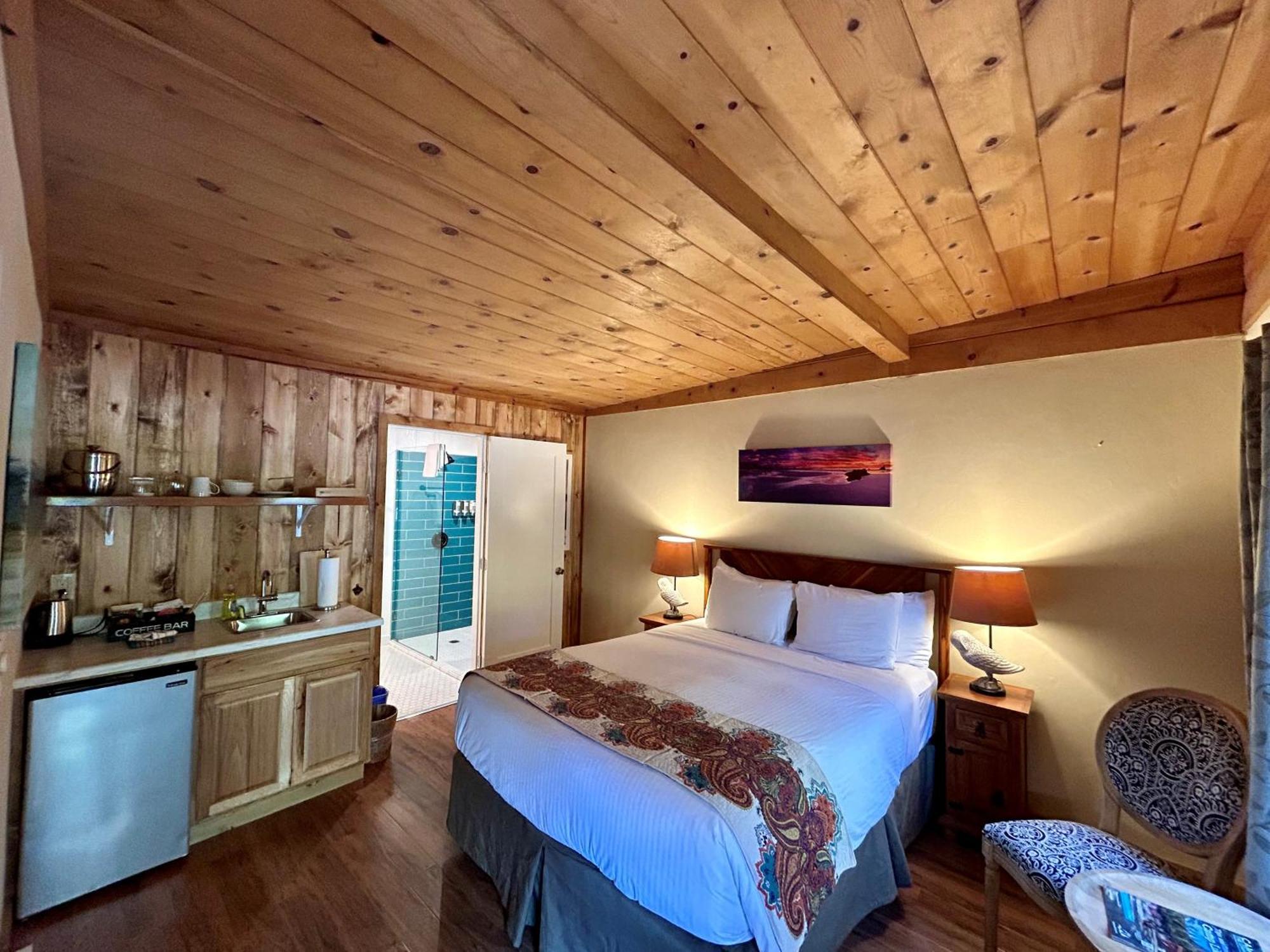 Queen Room