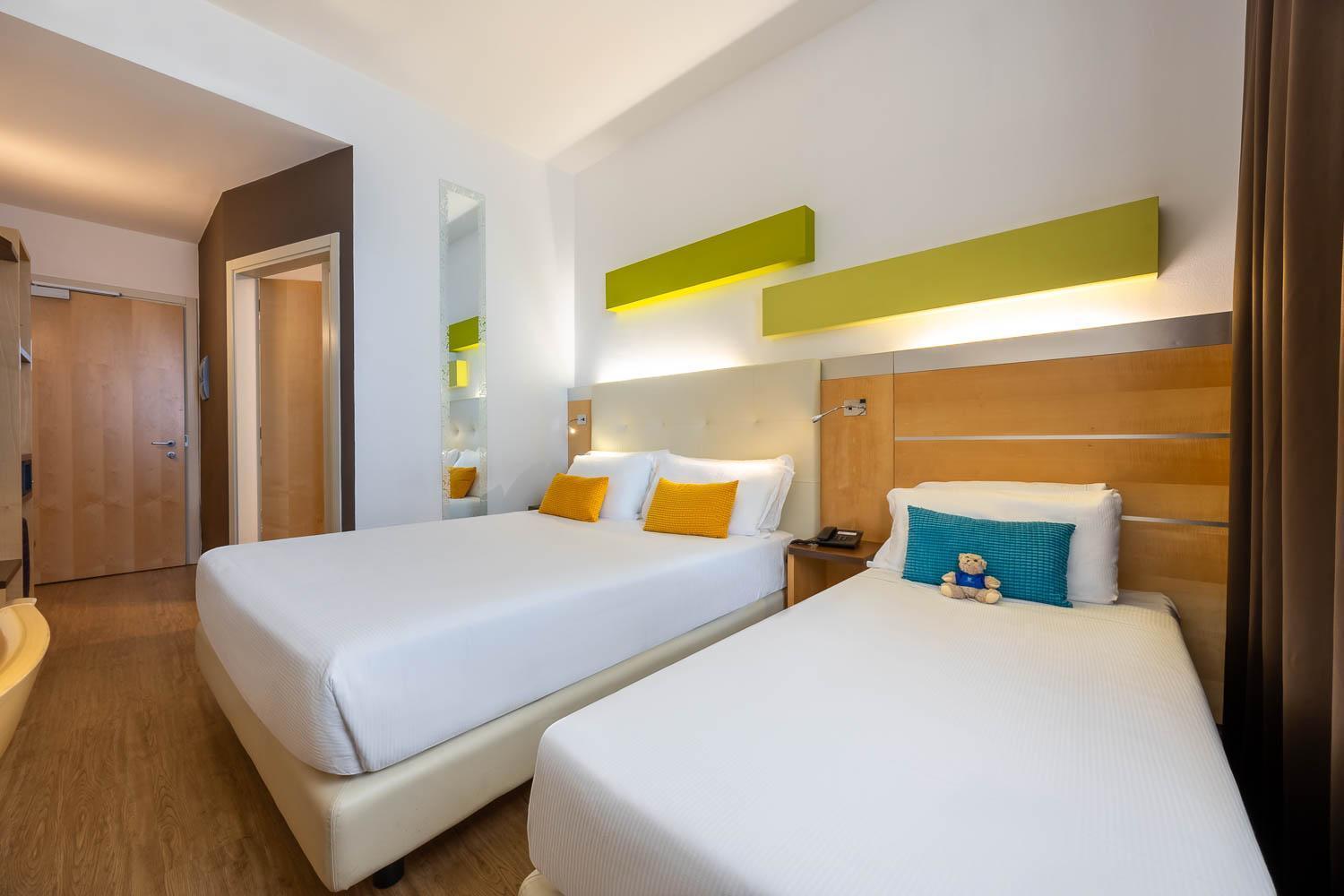 Triple Room