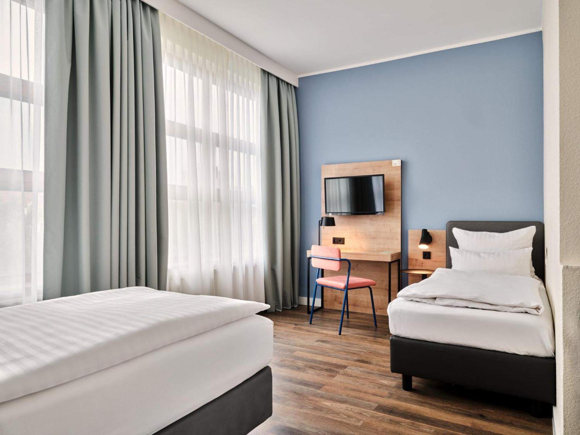Standard Room Two Single Beds