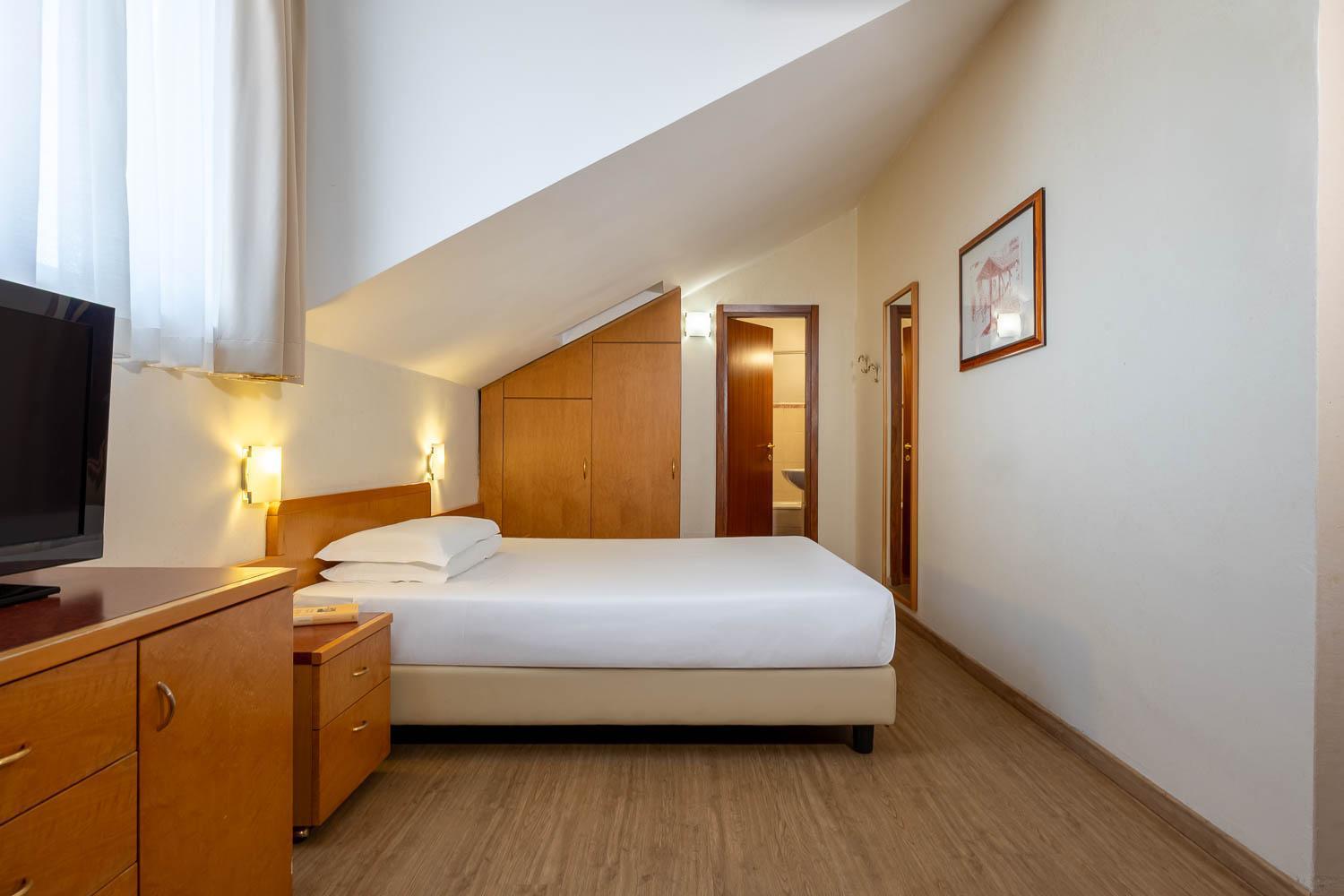 Single Room Kitchenette