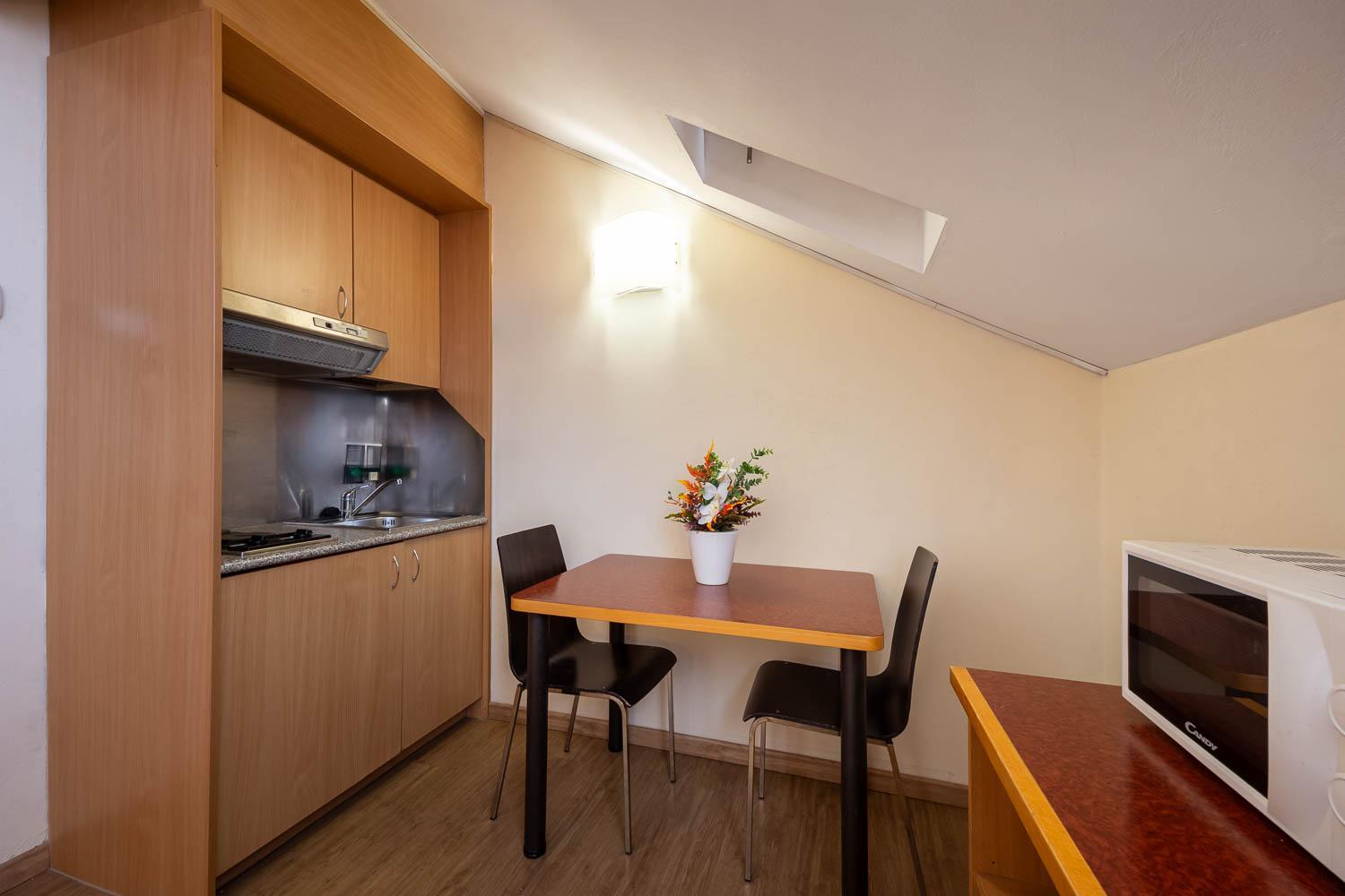 Single Room Kitchenette