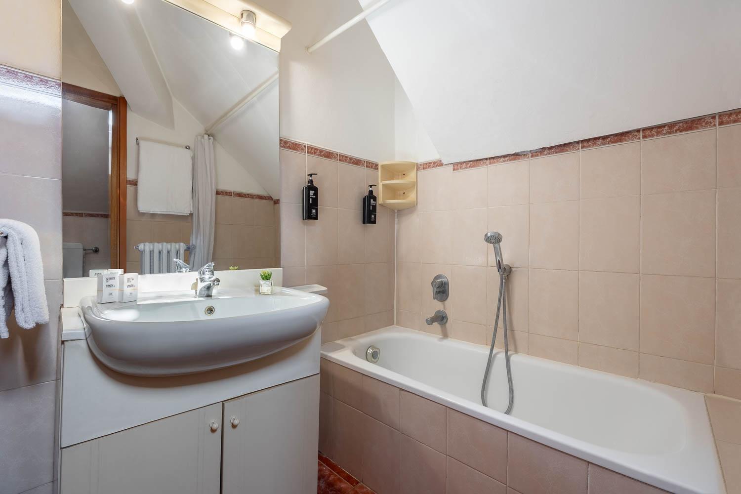 Single Room Kitchenette