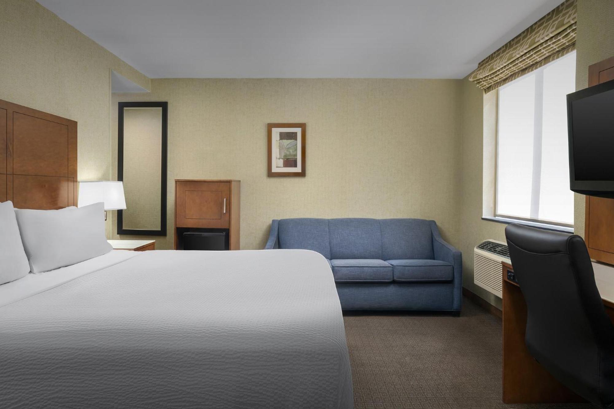 Standard King Room